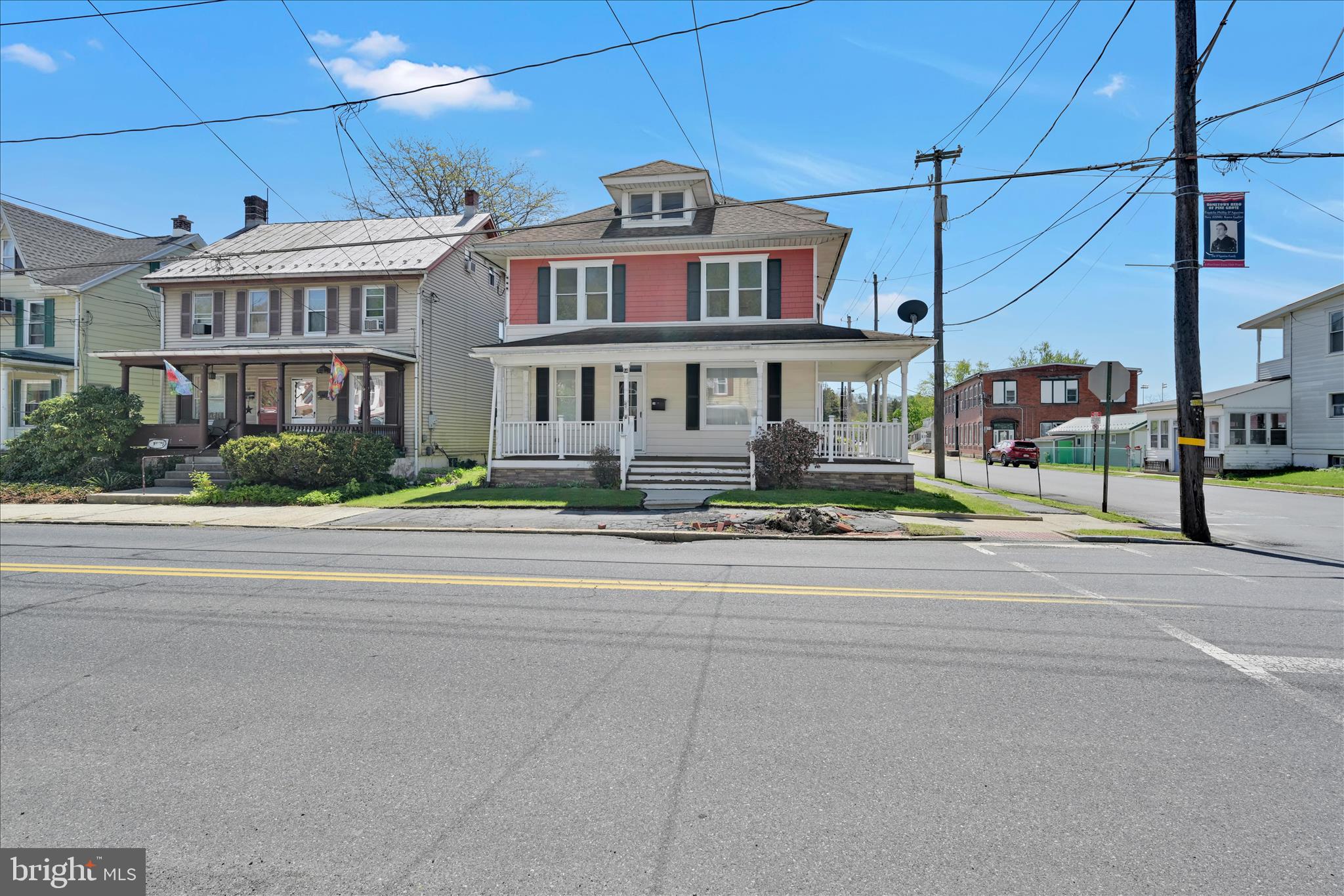 PINE GROVE - Residential