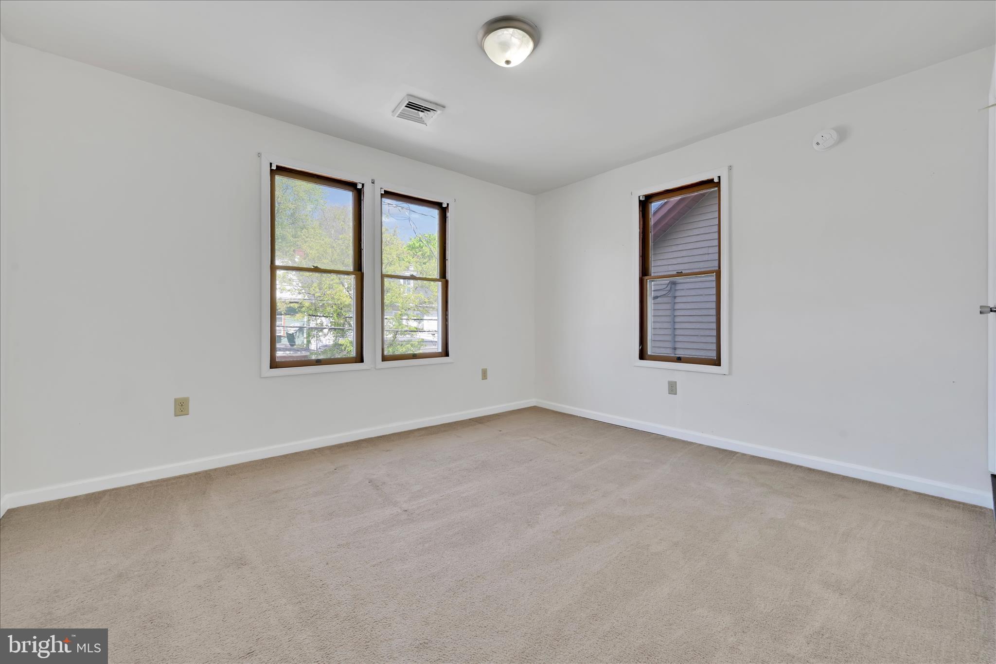 PINE GROVE - Residential