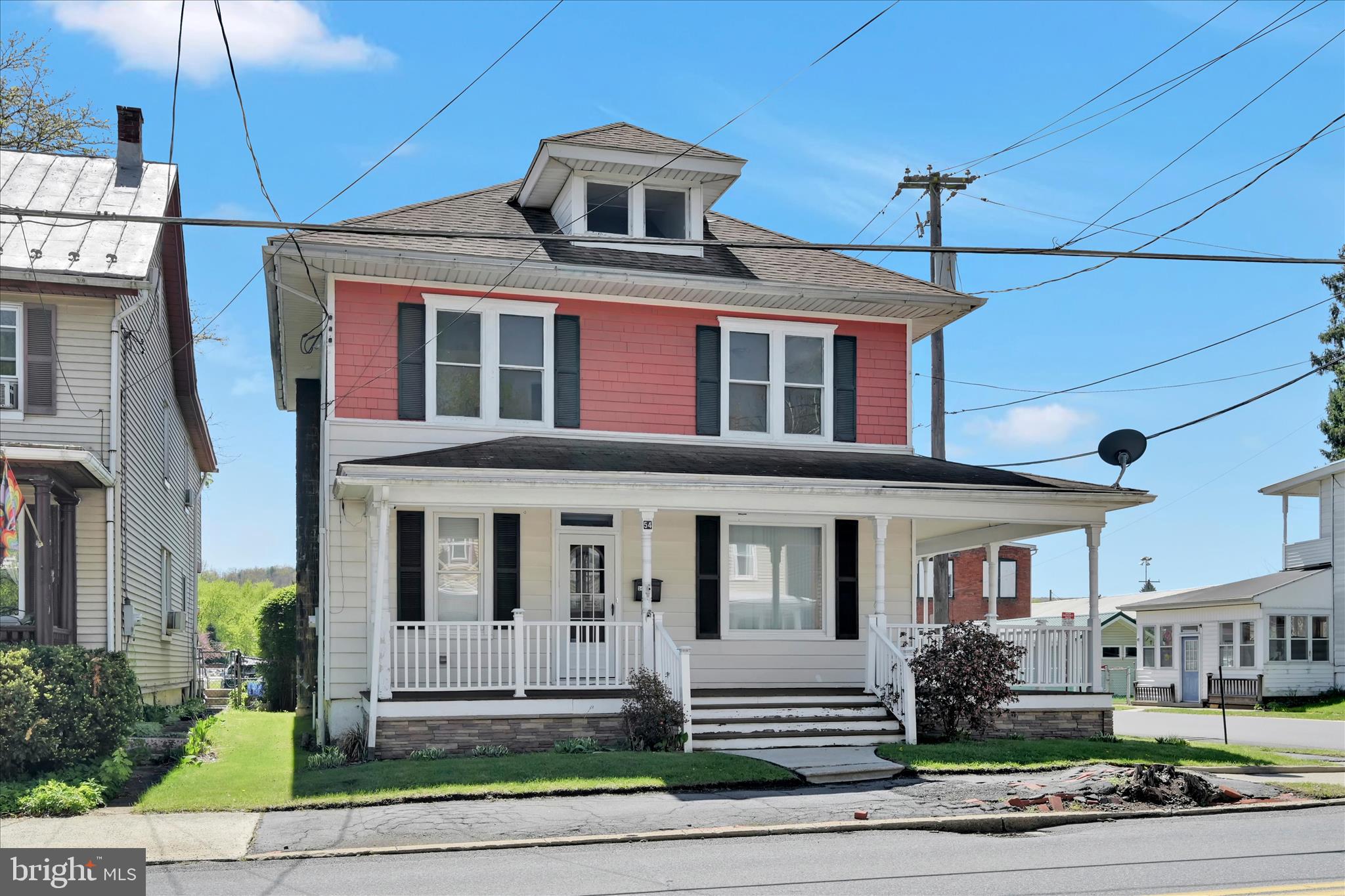 PINE GROVE - Residential