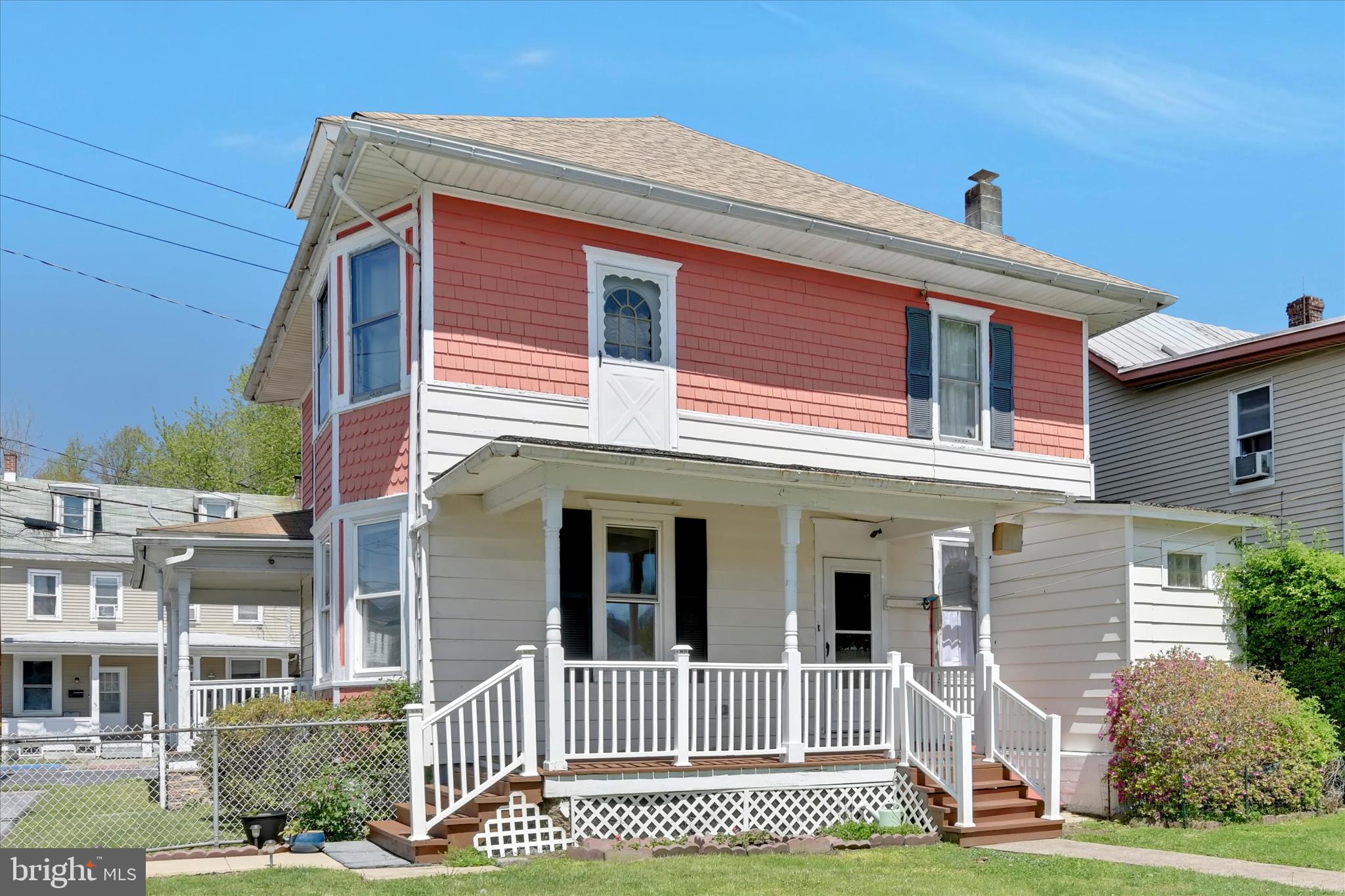 PINE GROVE - Residential