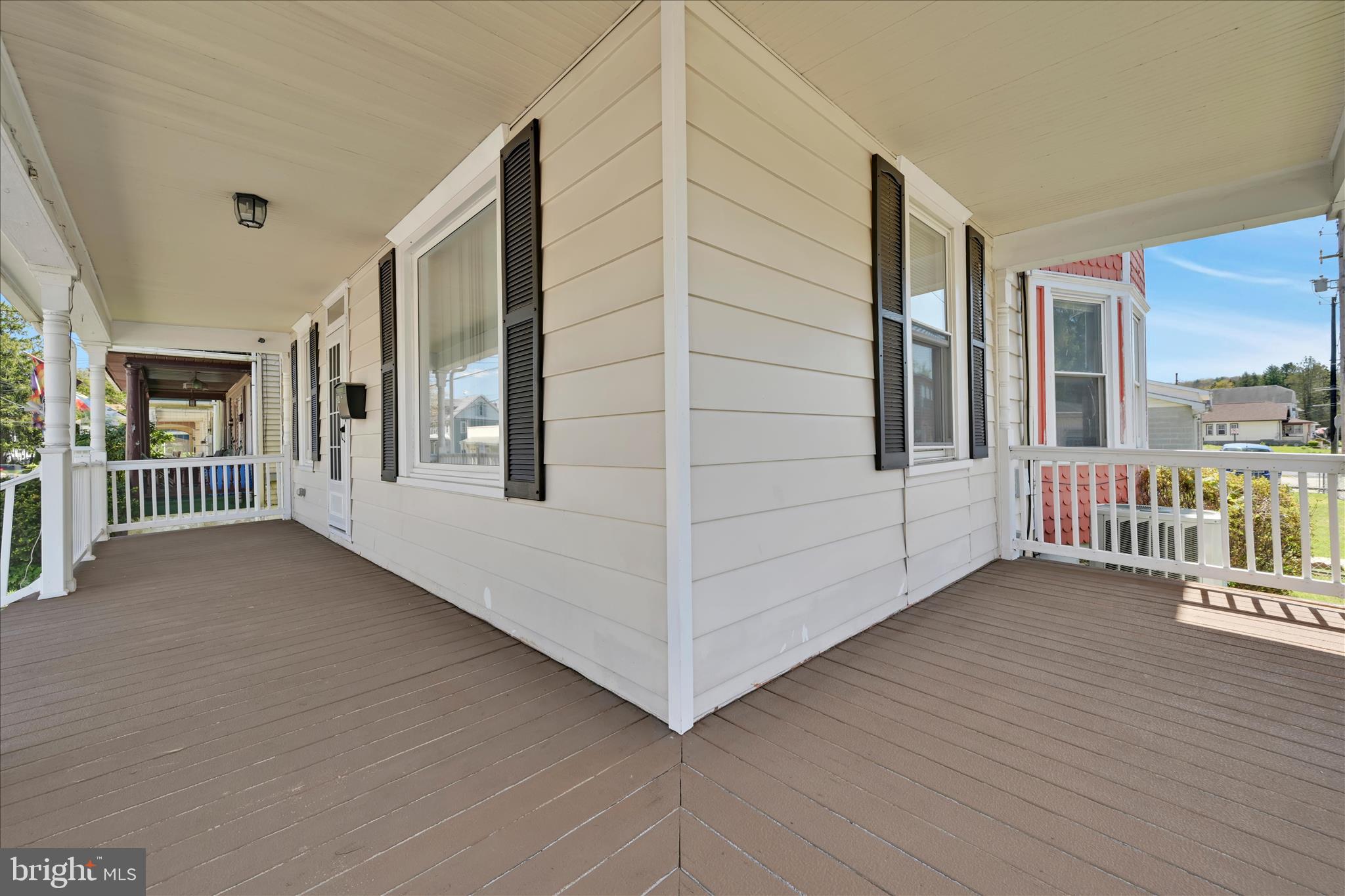 PINE GROVE - Residential