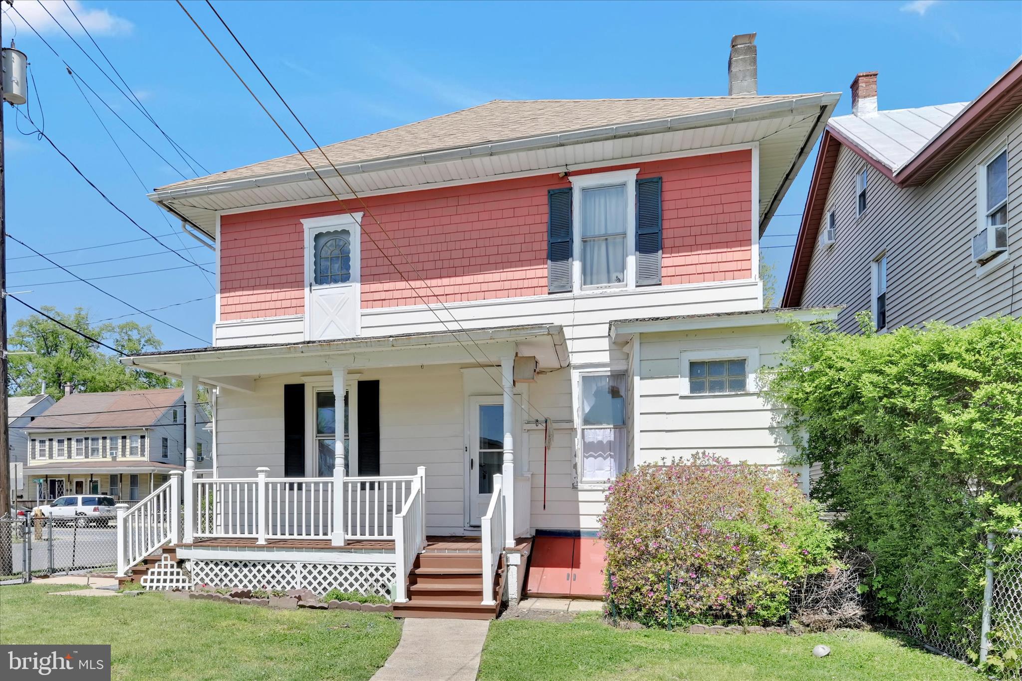 PINE GROVE - Residential