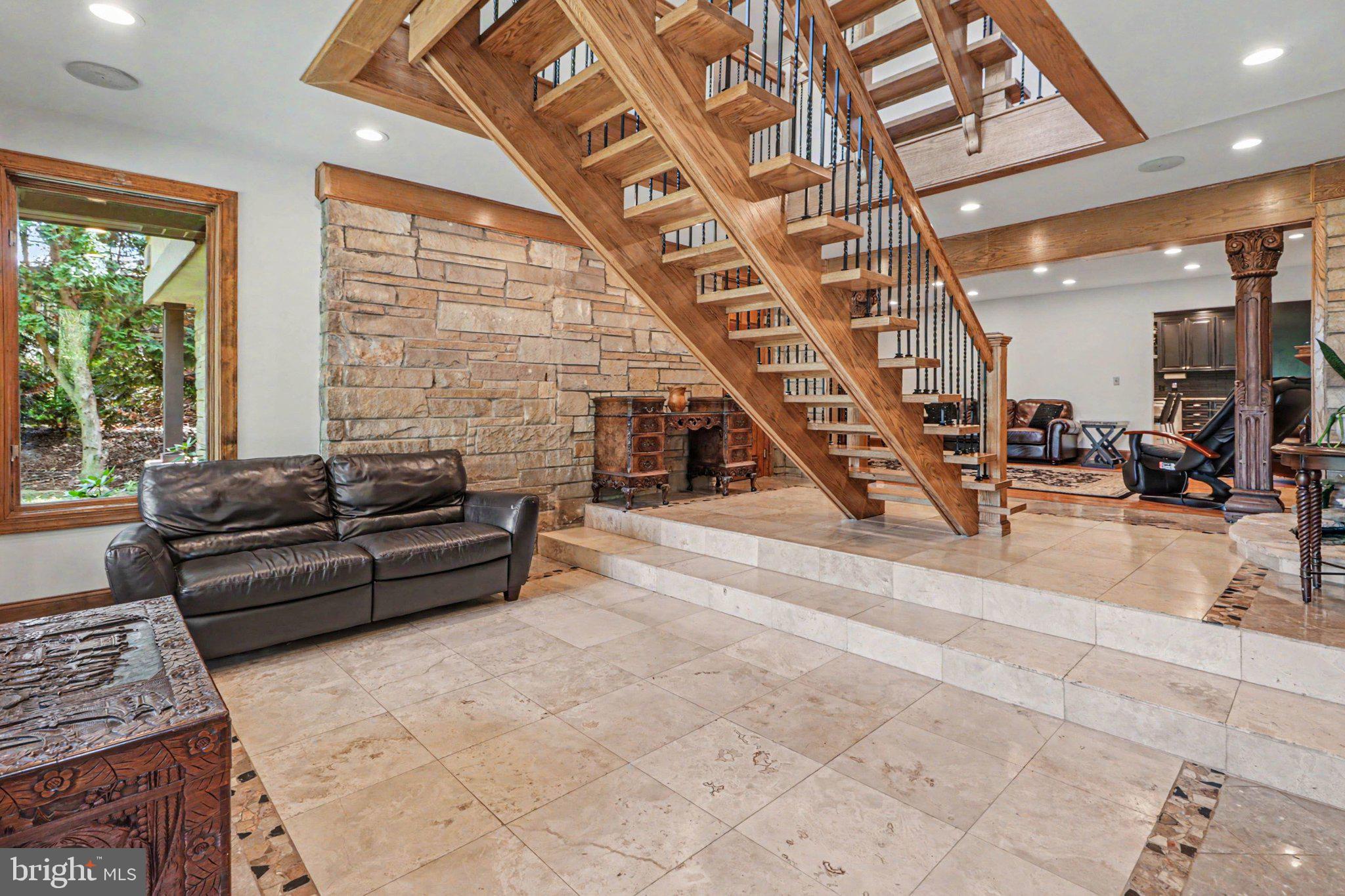 322 OLDE MEADOW LANE