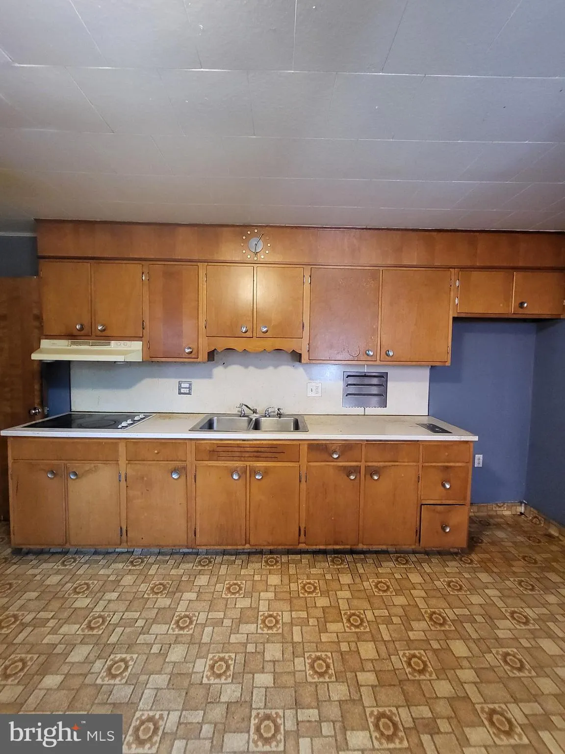 Reading, Pennsylvania 19602, United States, 4 Bedrooms Bedrooms, ,1 BathroomBathrooms,Residential,Active,159054