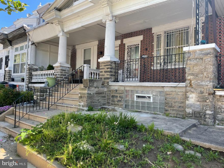 Highest and best due by Thursday 05-12 by 5pm.  Attention ALL Investors!!! Don't miss this 4-bedroom 3 full bath home. WOW!!! So much potential.  Alot of rehabbing going on in this area.  Great ARV.  Schedule you're showing today!!