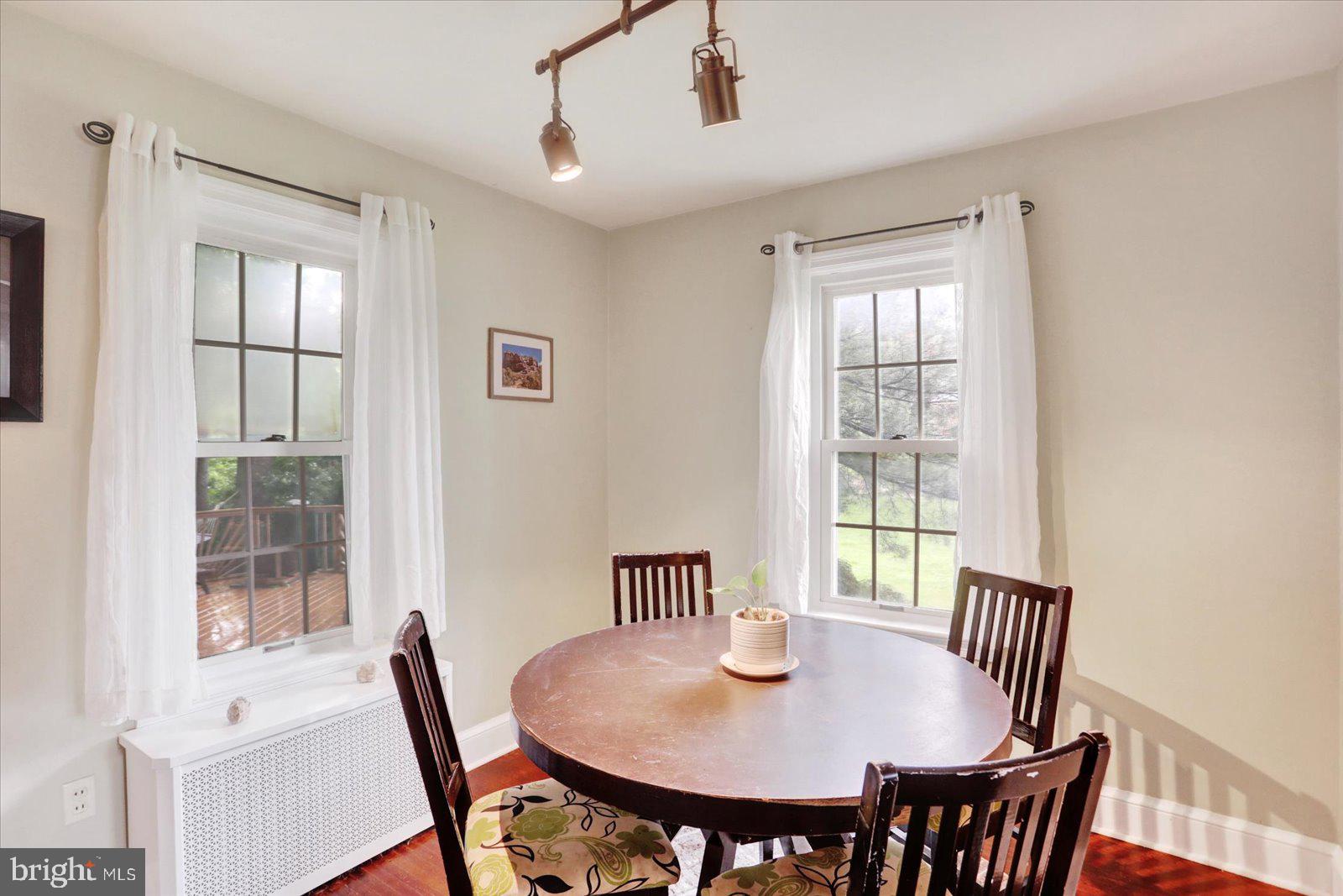 OLDE EAST YORK - Residential