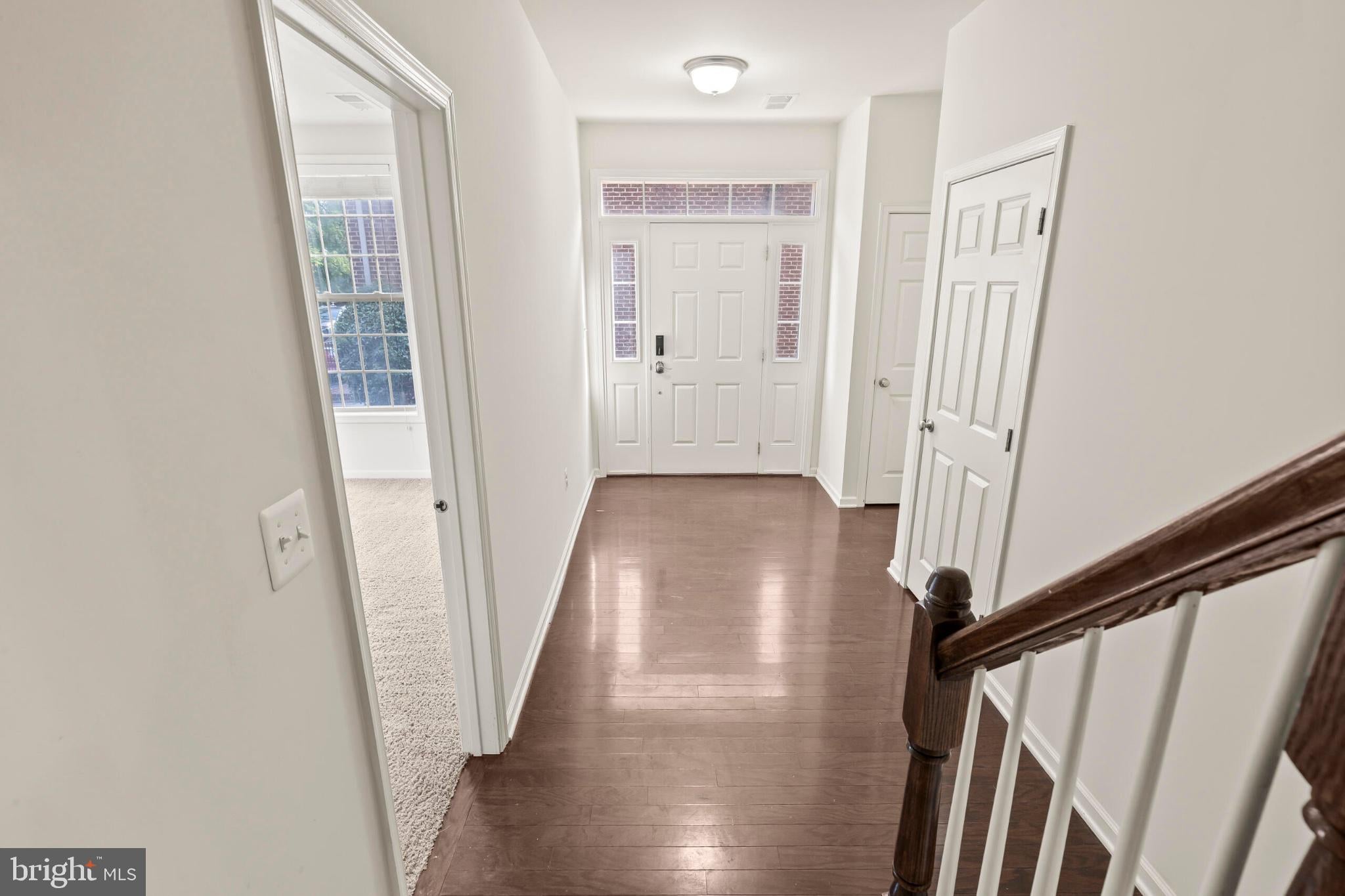 22615 NORWALK SQUARE