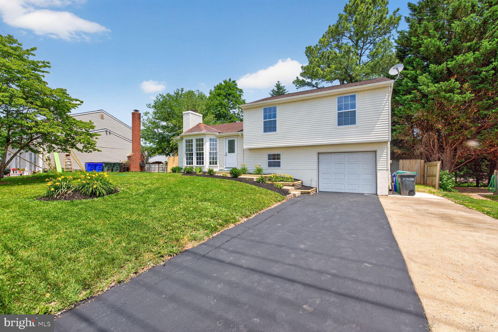 1309 BUTTERFLY LANE