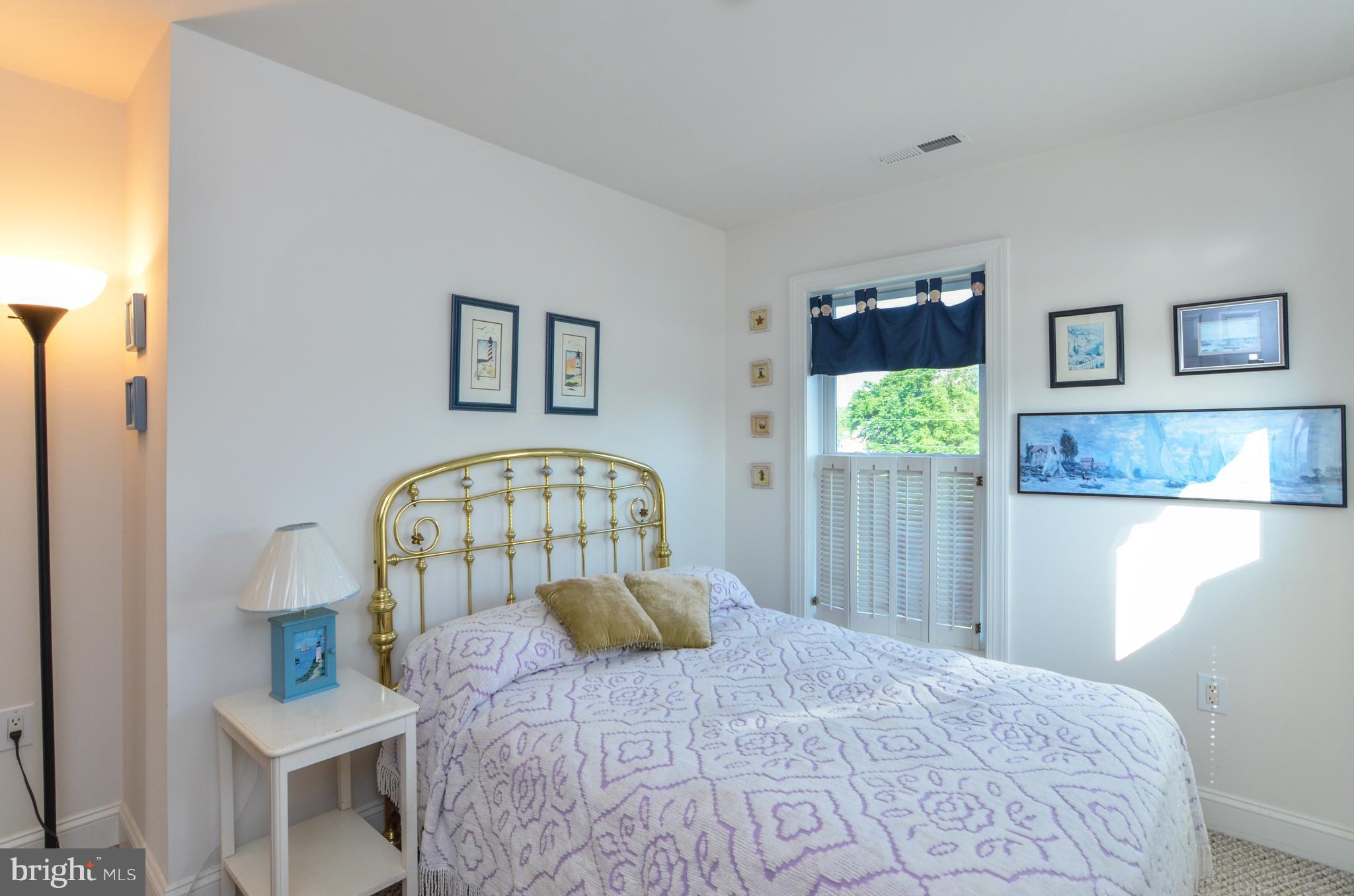 WESTMORELAND SHORES - Residential