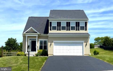 Photo of 2322 Water Garden Drive, HANOVER, PA 17331 (MLS # PAYK2104840)