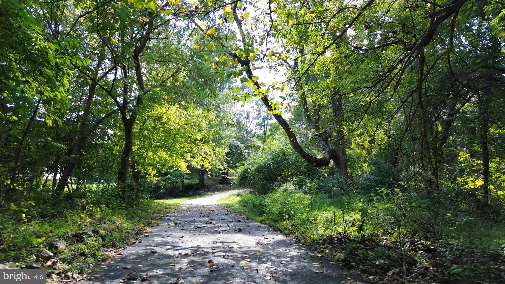 BARNSLEY MANOR ESTATES - Residential
