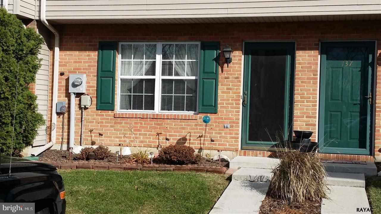 PLUM CREEK VILLAGE - Residential