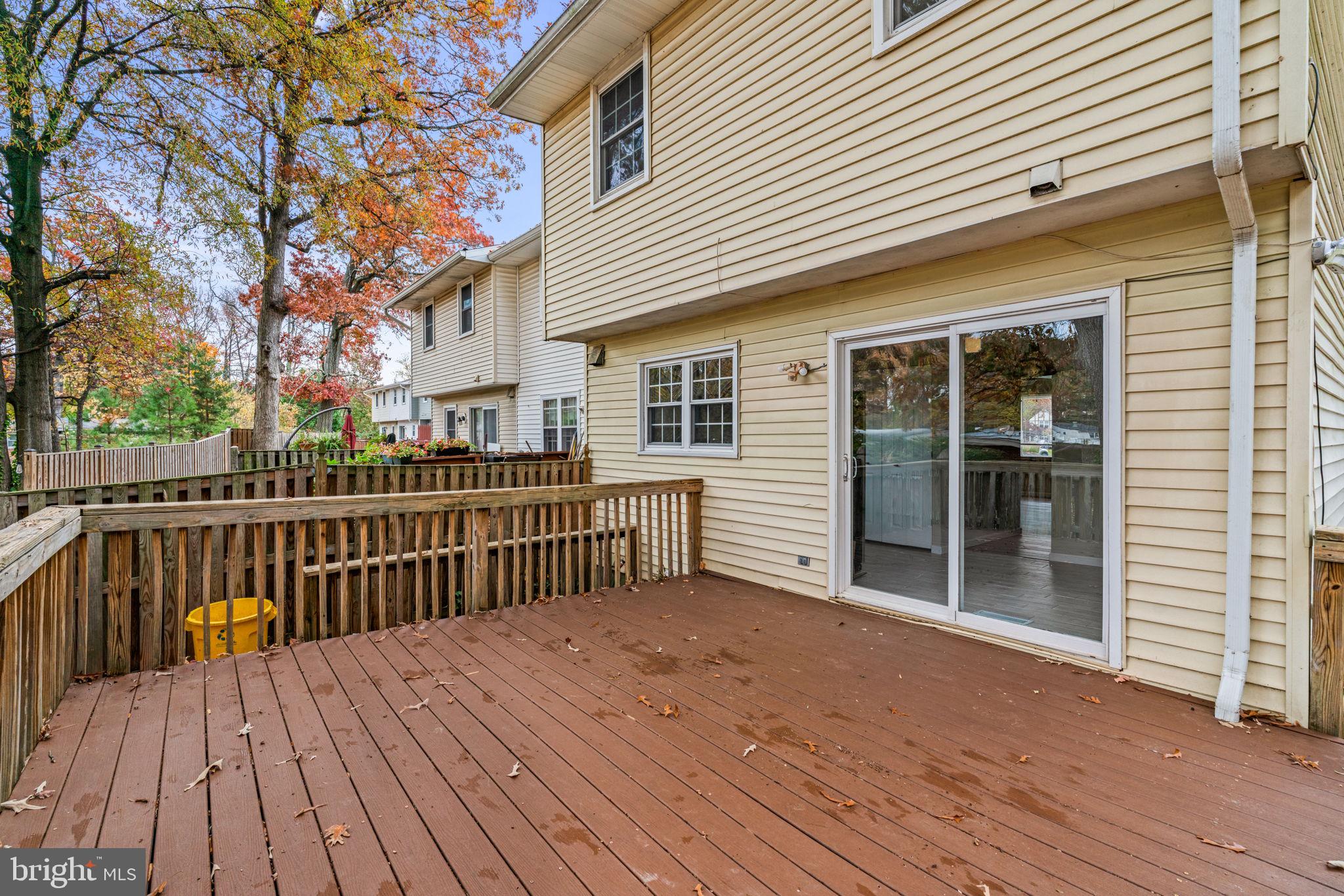 OAKWOOD VILLAGE - Residential