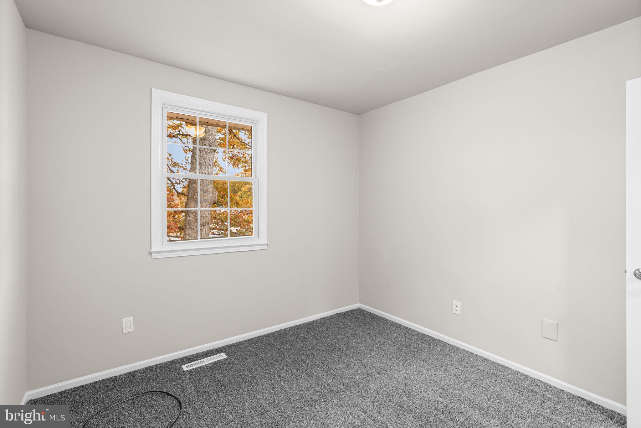 OAKWOOD VILLAGE - Residential