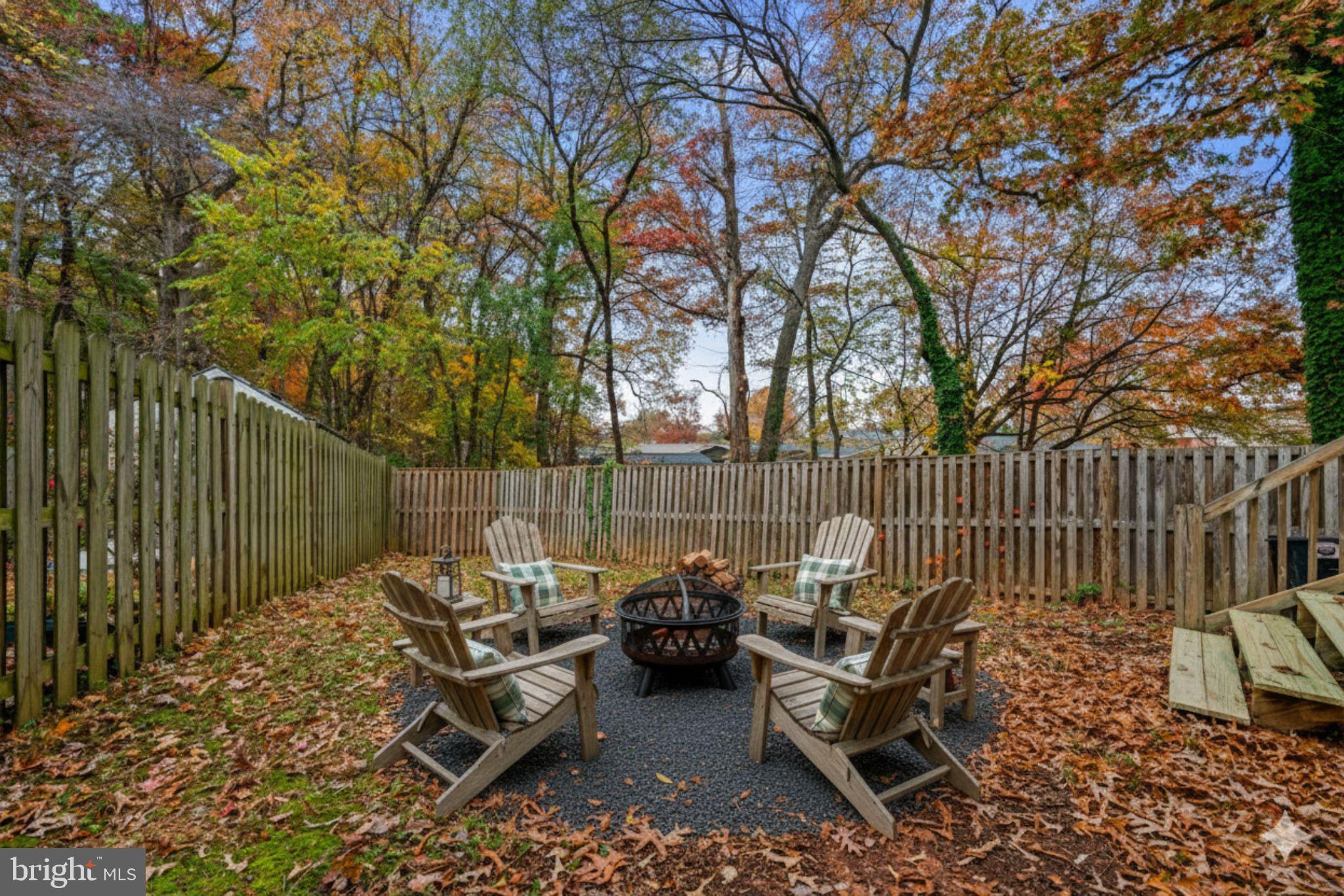 OAKWOOD VILLAGE - Residential