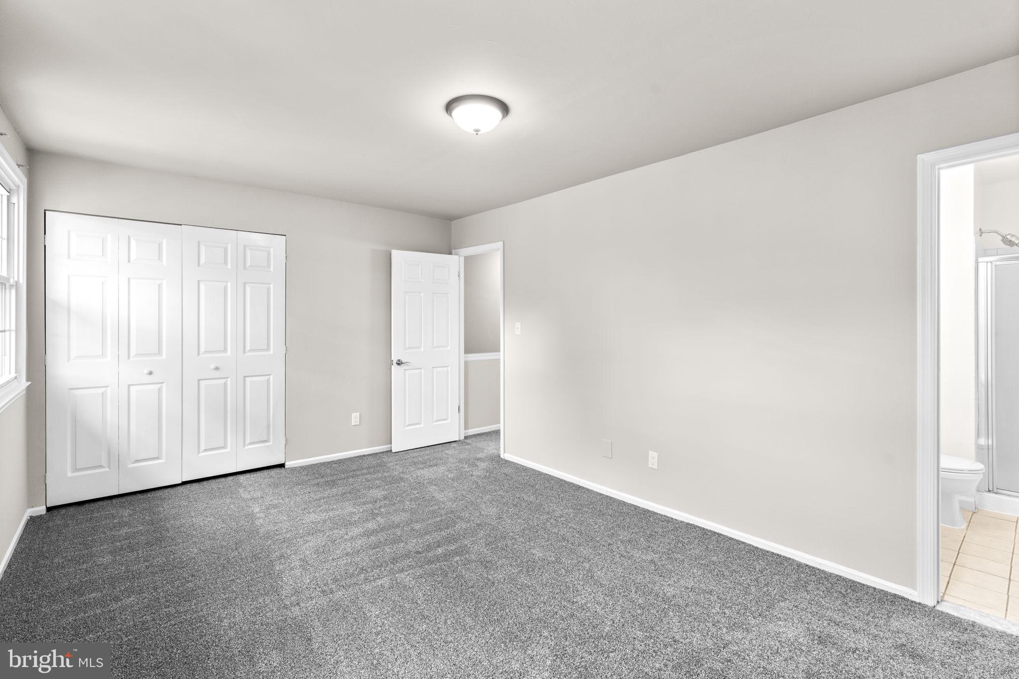 OAKWOOD VILLAGE - Residential