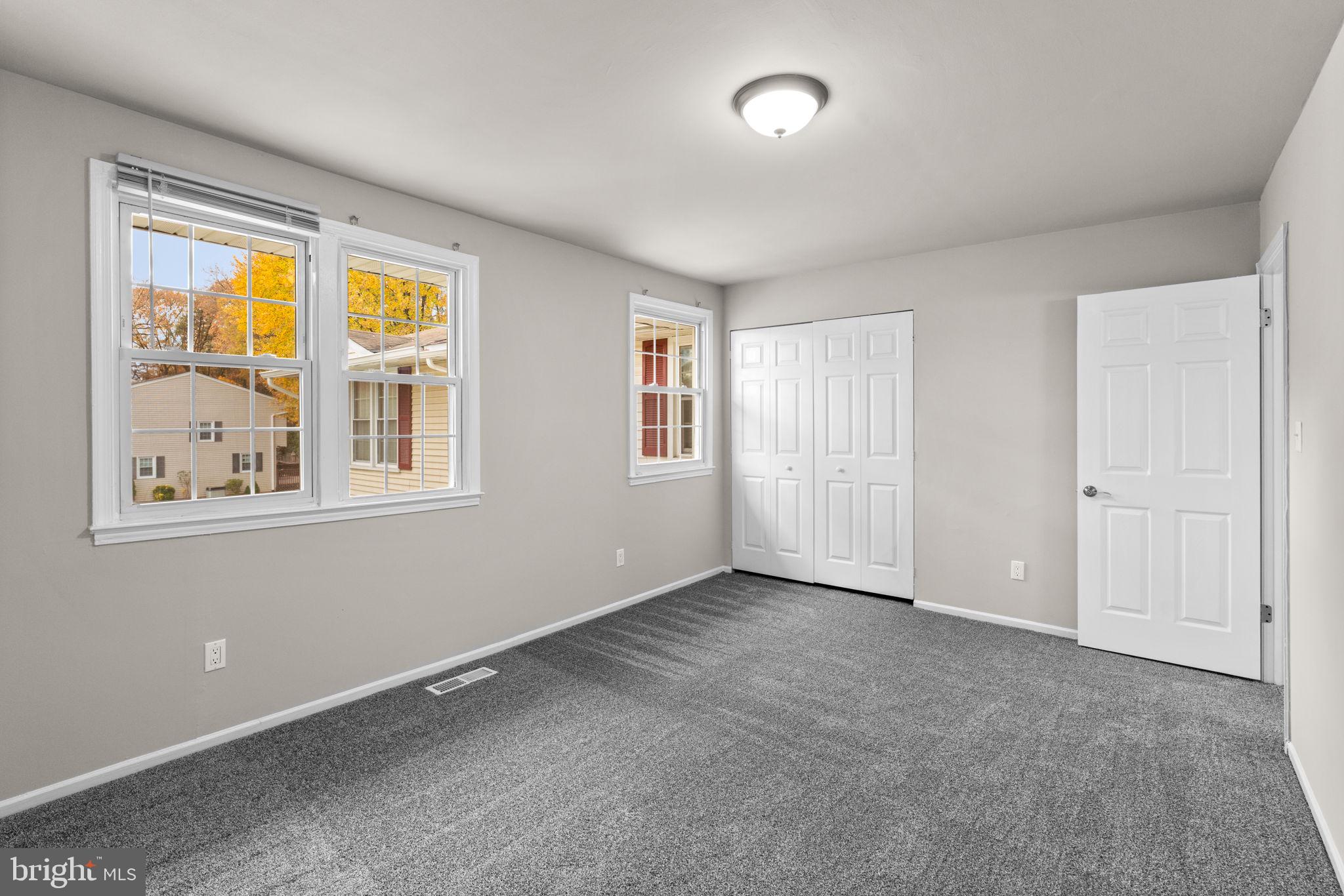 OAKWOOD VILLAGE - Residential