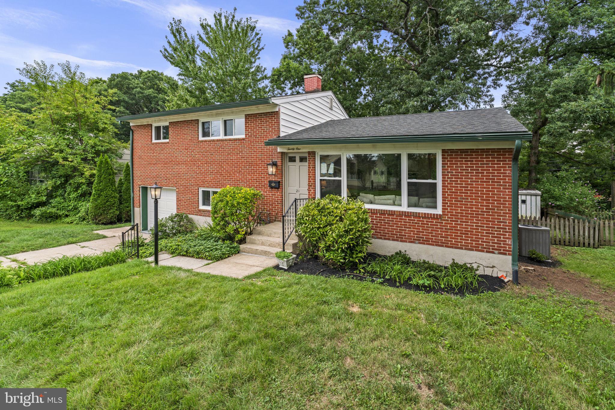 21 WENDSLOW ROAD