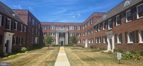 MLS: DCDC2274216