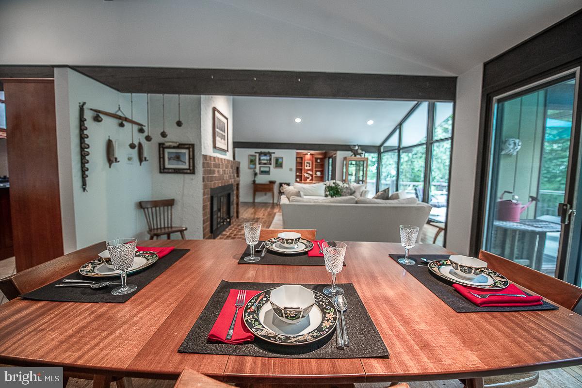 YELLOW SPRINGS EST - Residential