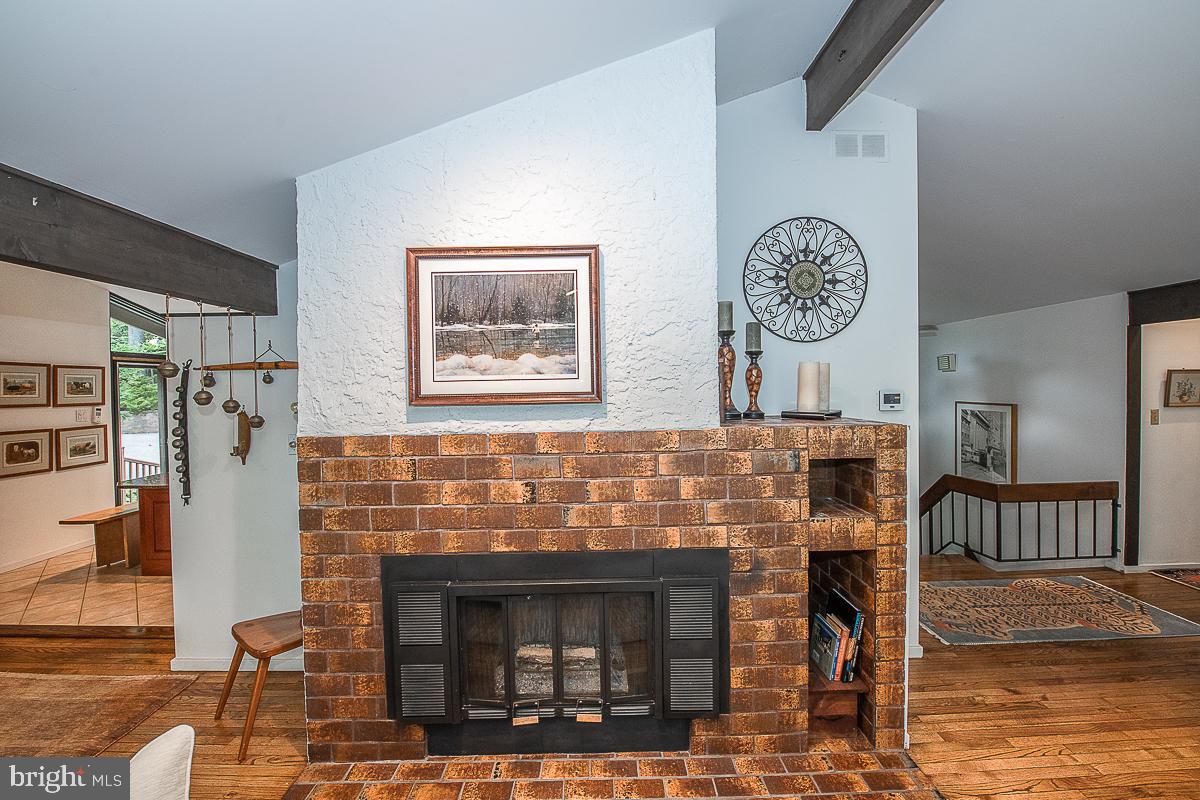 YELLOW SPRINGS EST - Residential