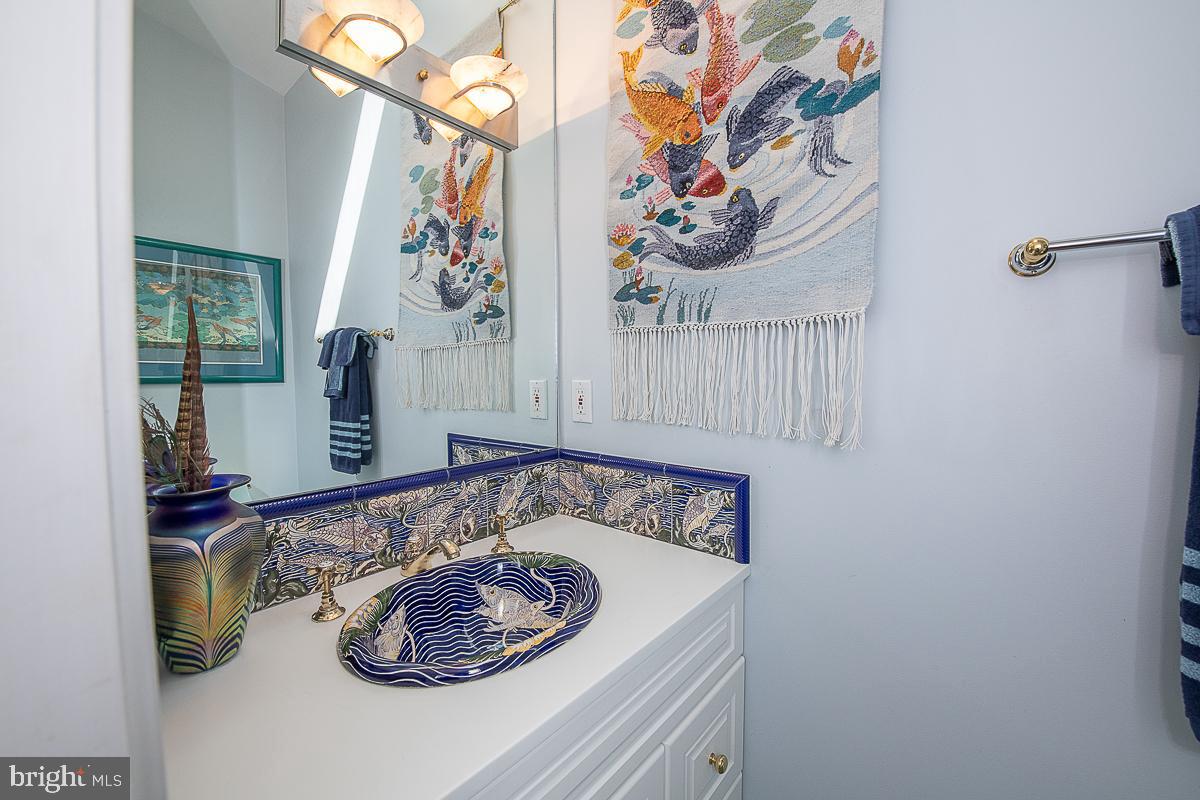 YELLOW SPRINGS EST - Residential