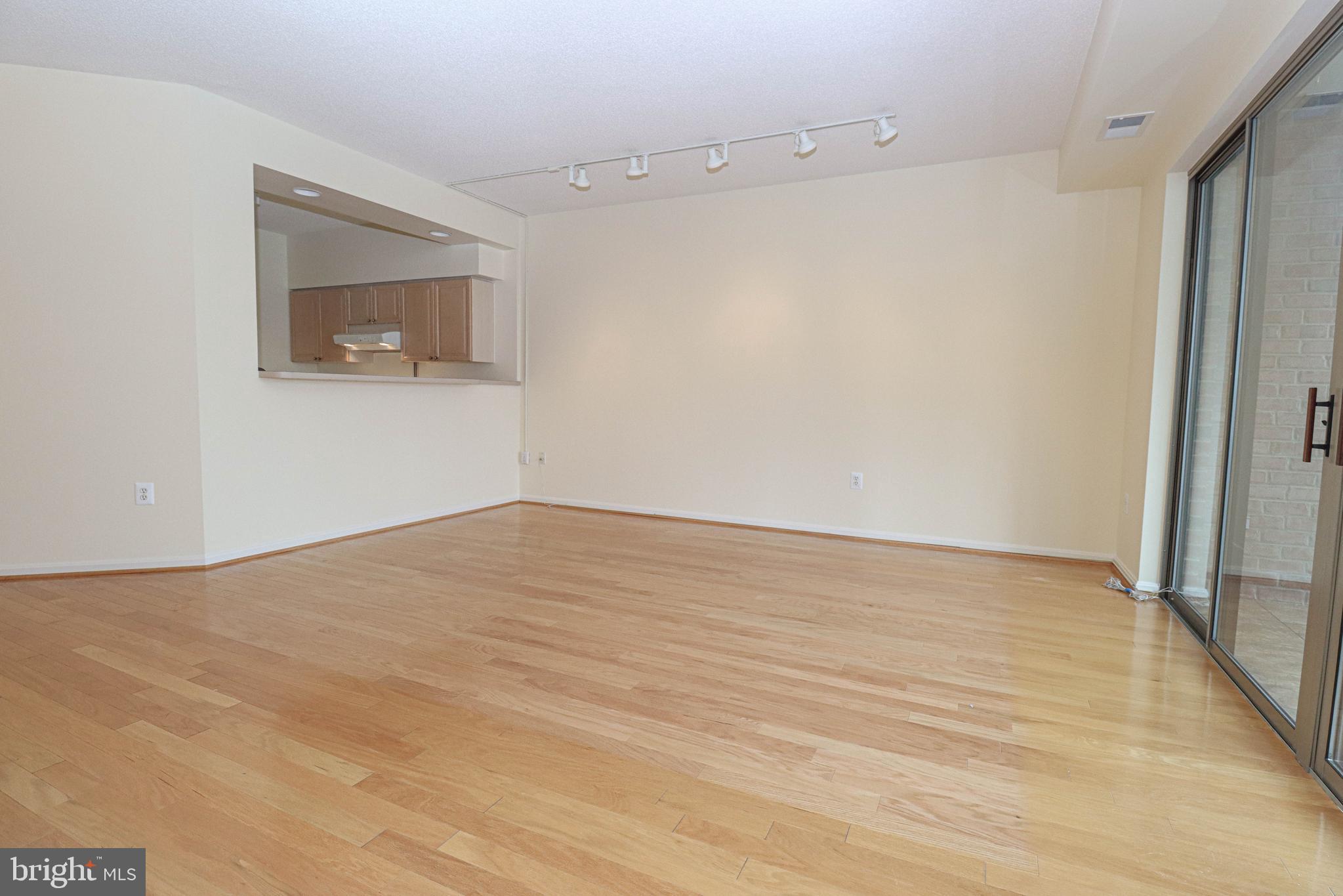 LEISURE WORLD - Residential