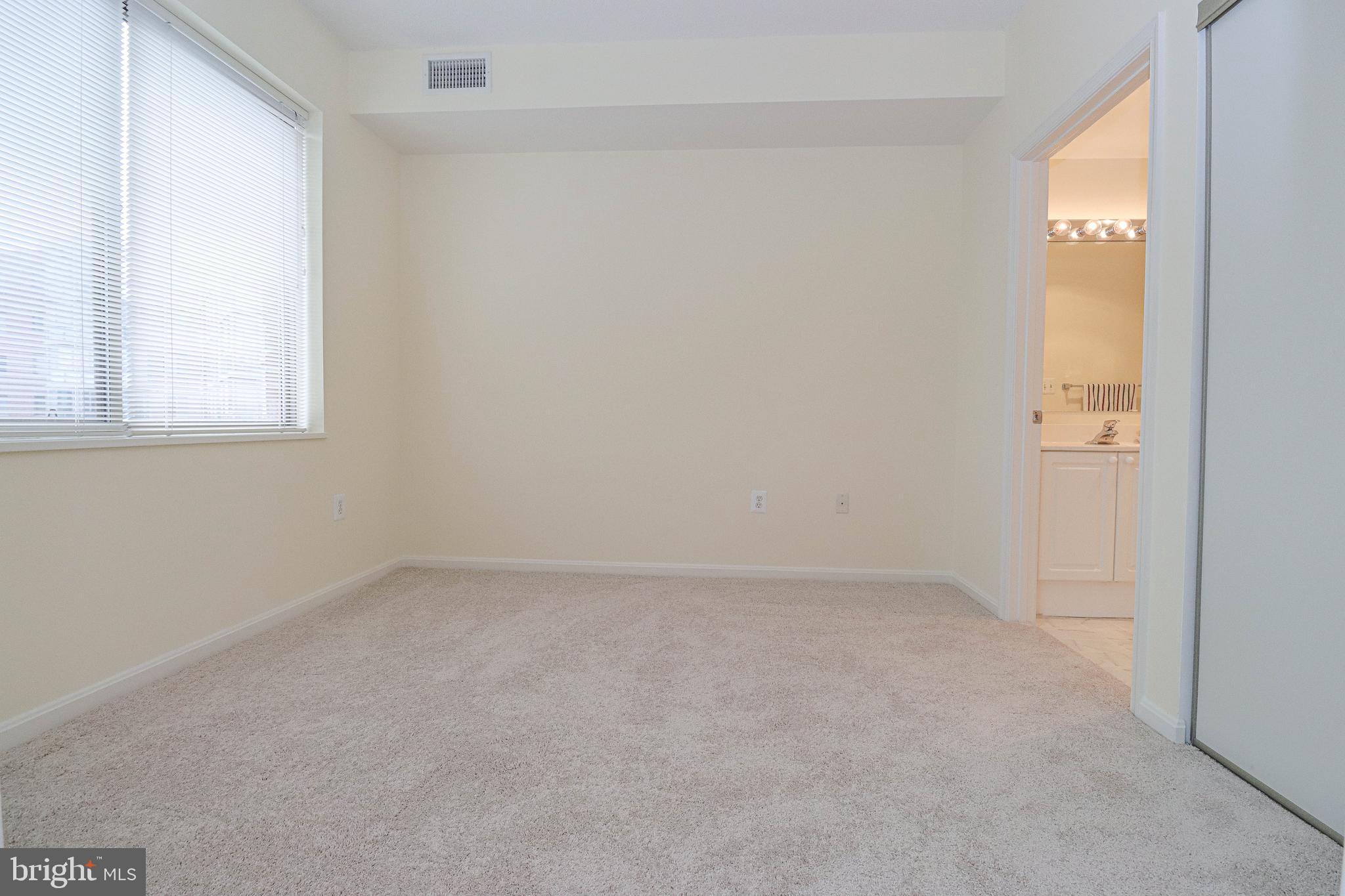 LEISURE WORLD - Residential