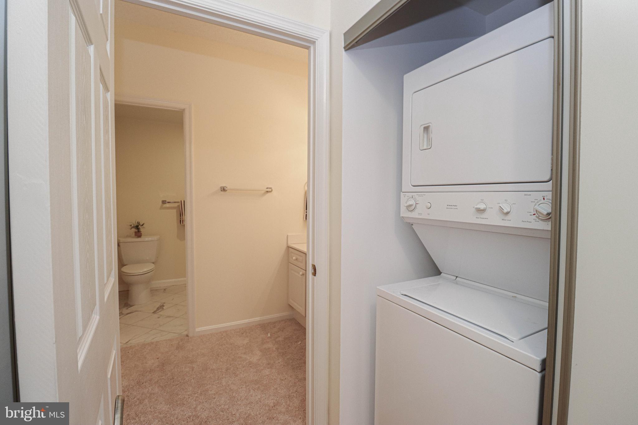 LEISURE WORLD - Residential