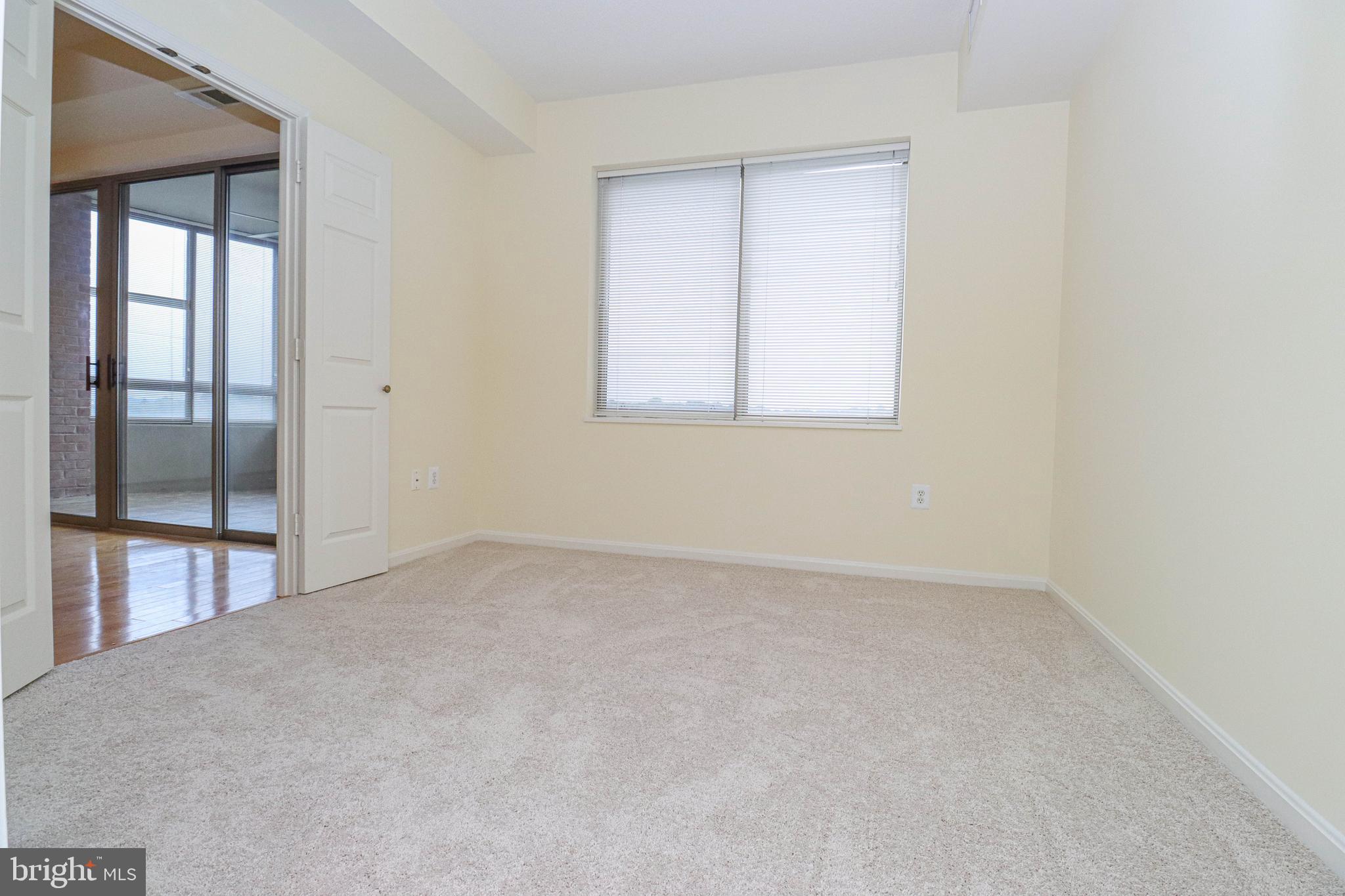 LEISURE WORLD - Residential