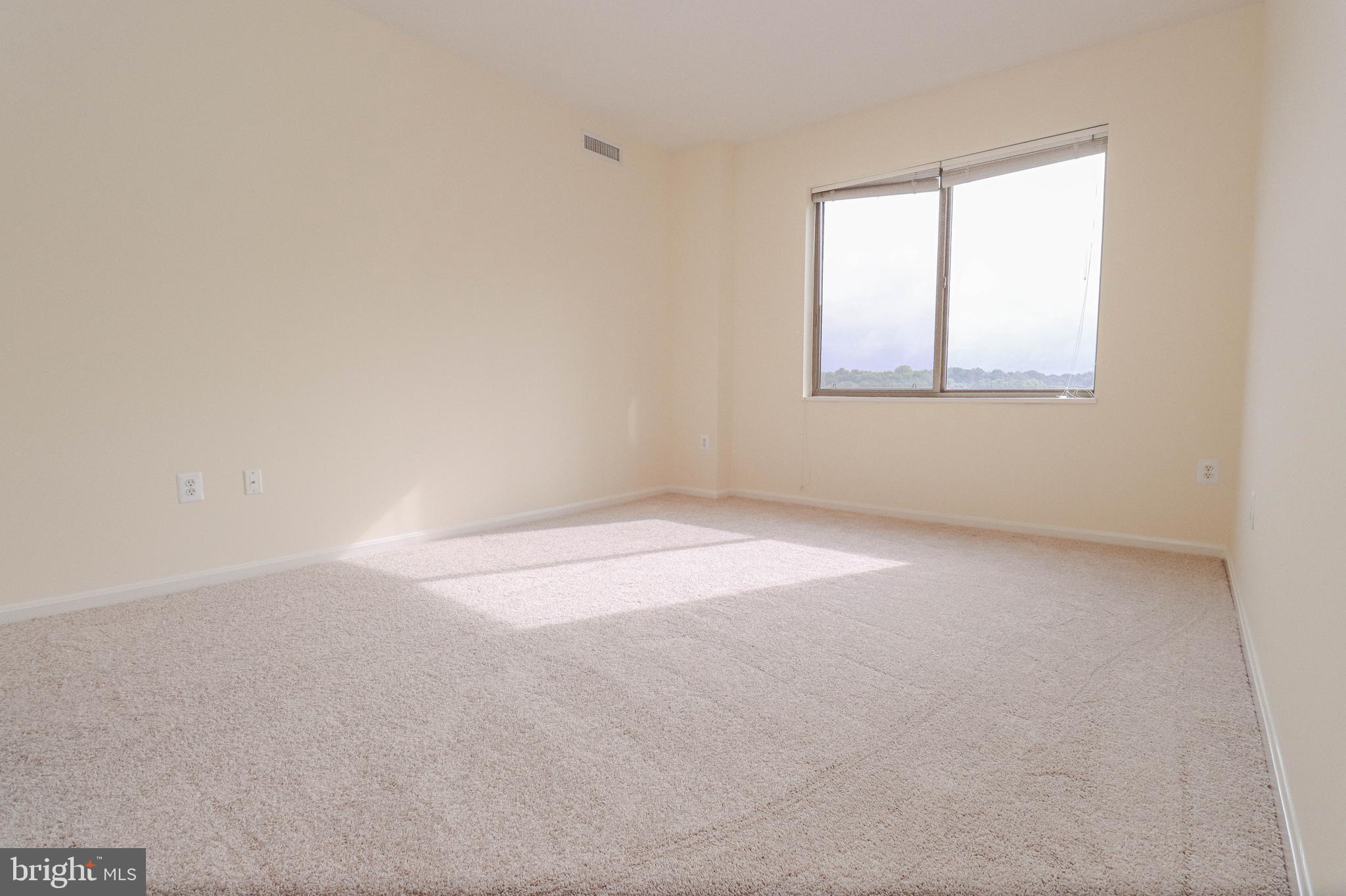 LEISURE WORLD - Residential