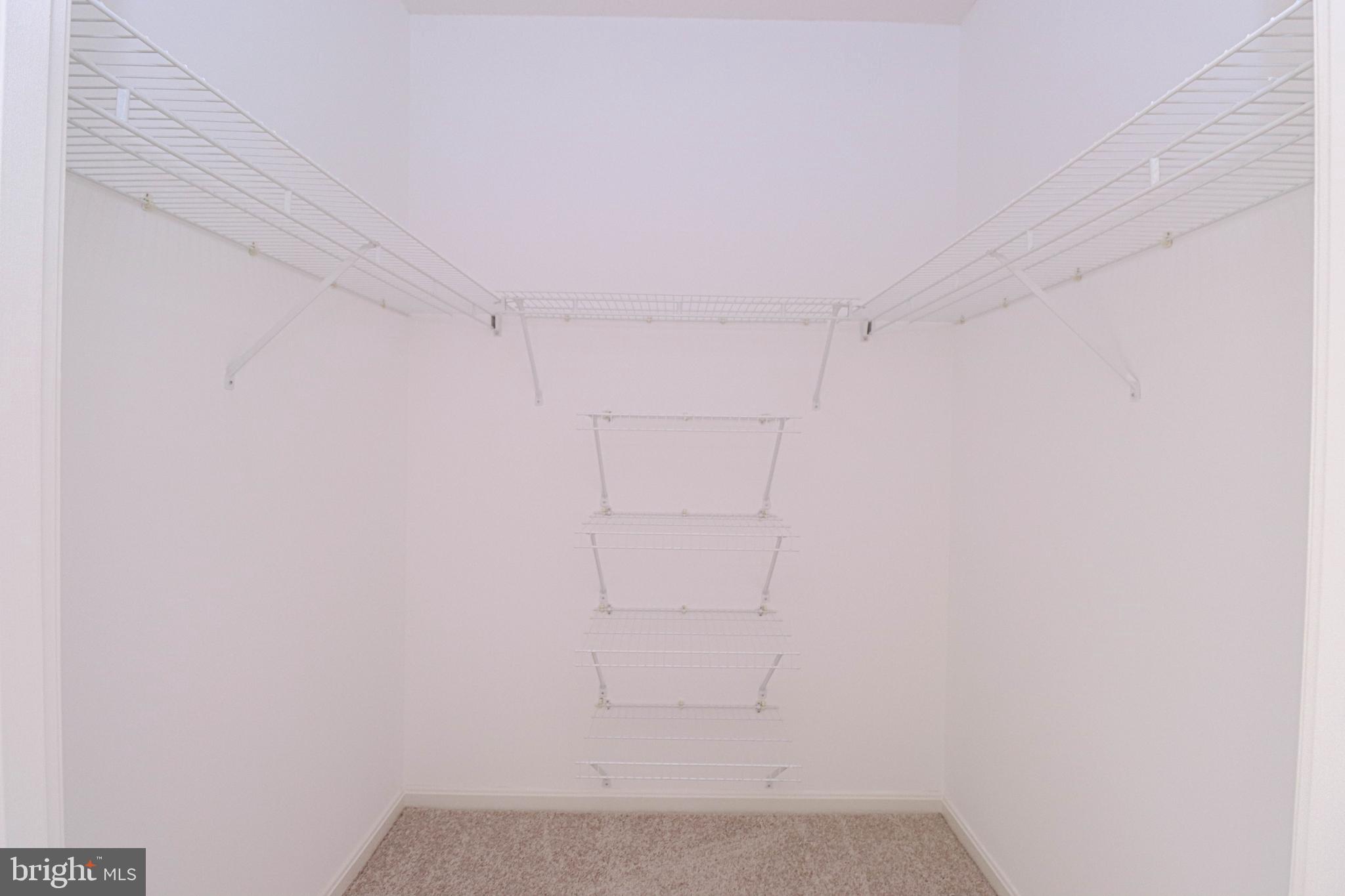 LEISURE WORLD - Residential