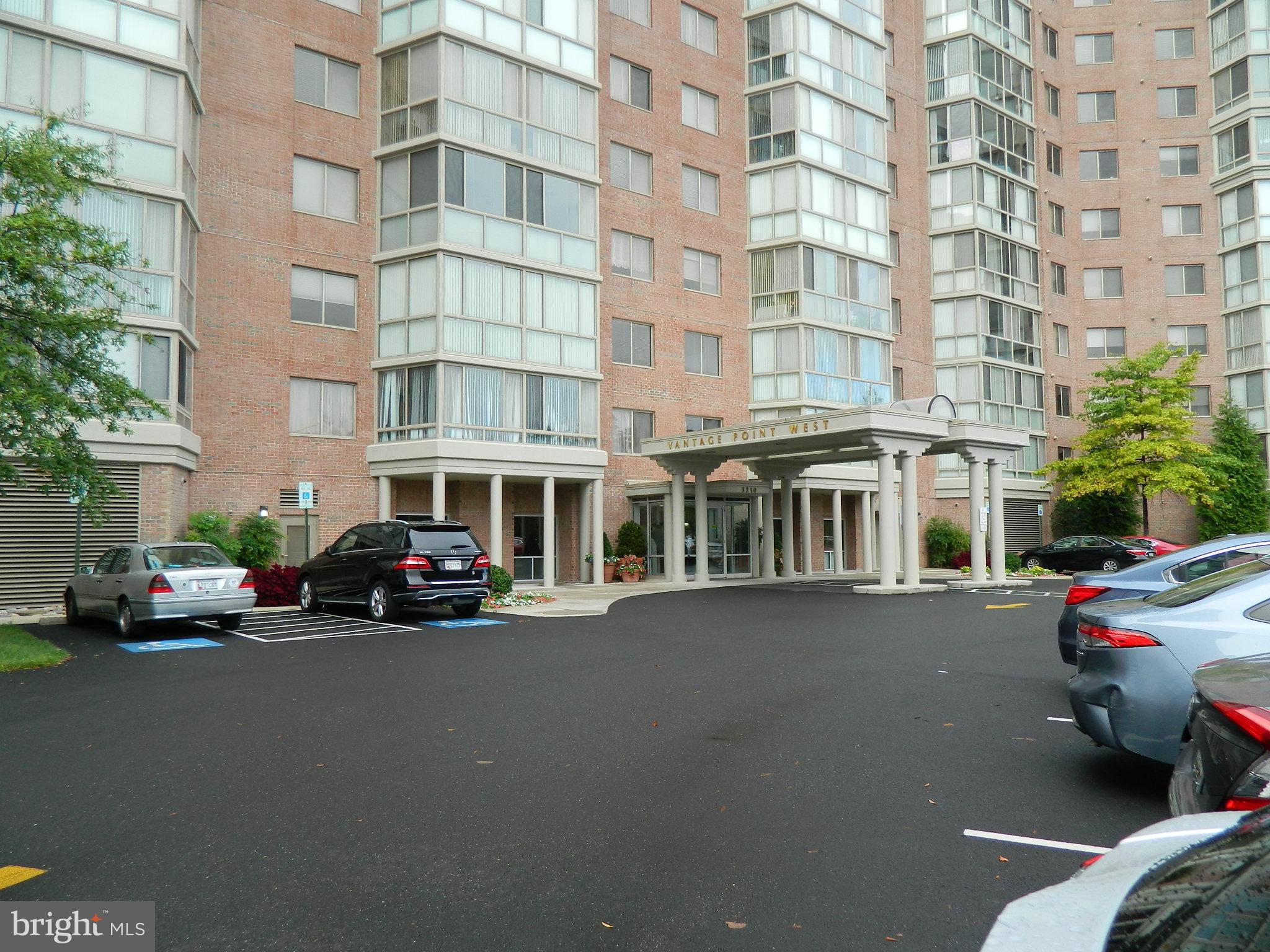 LEISURE WORLD - Residential