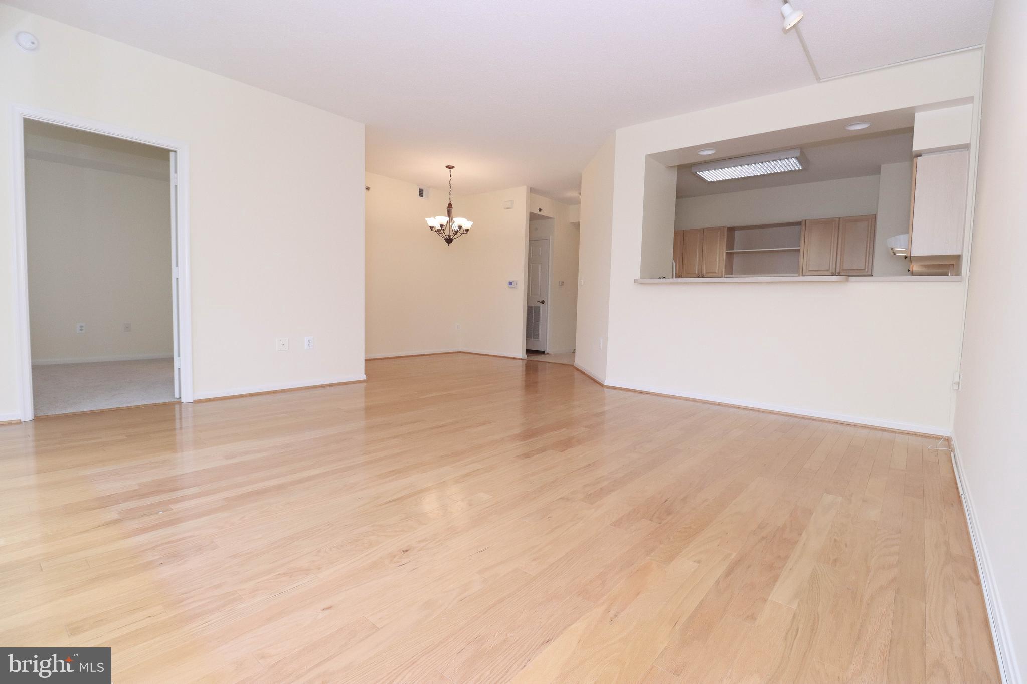 LEISURE WORLD - Residential