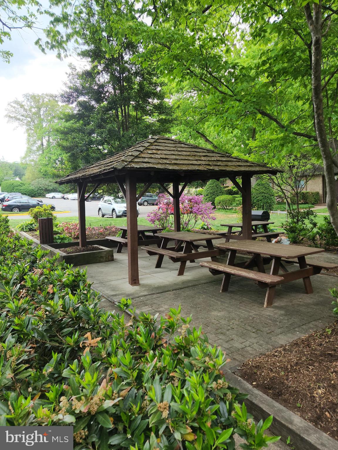 11618 VANTAGE HILL ROAD 12B