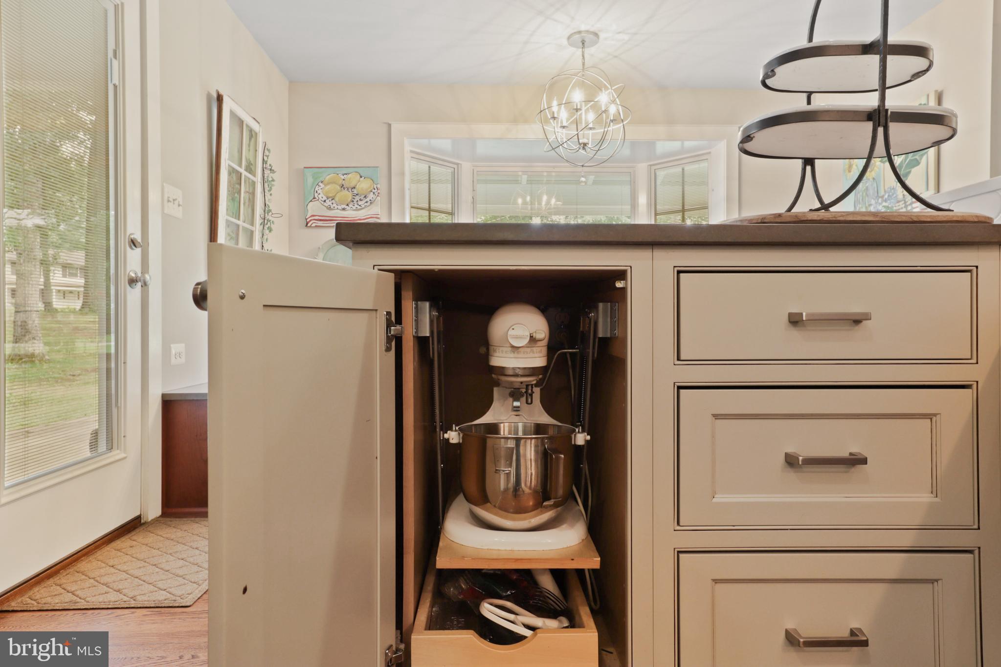 CANTERBURY WOODS - Residential