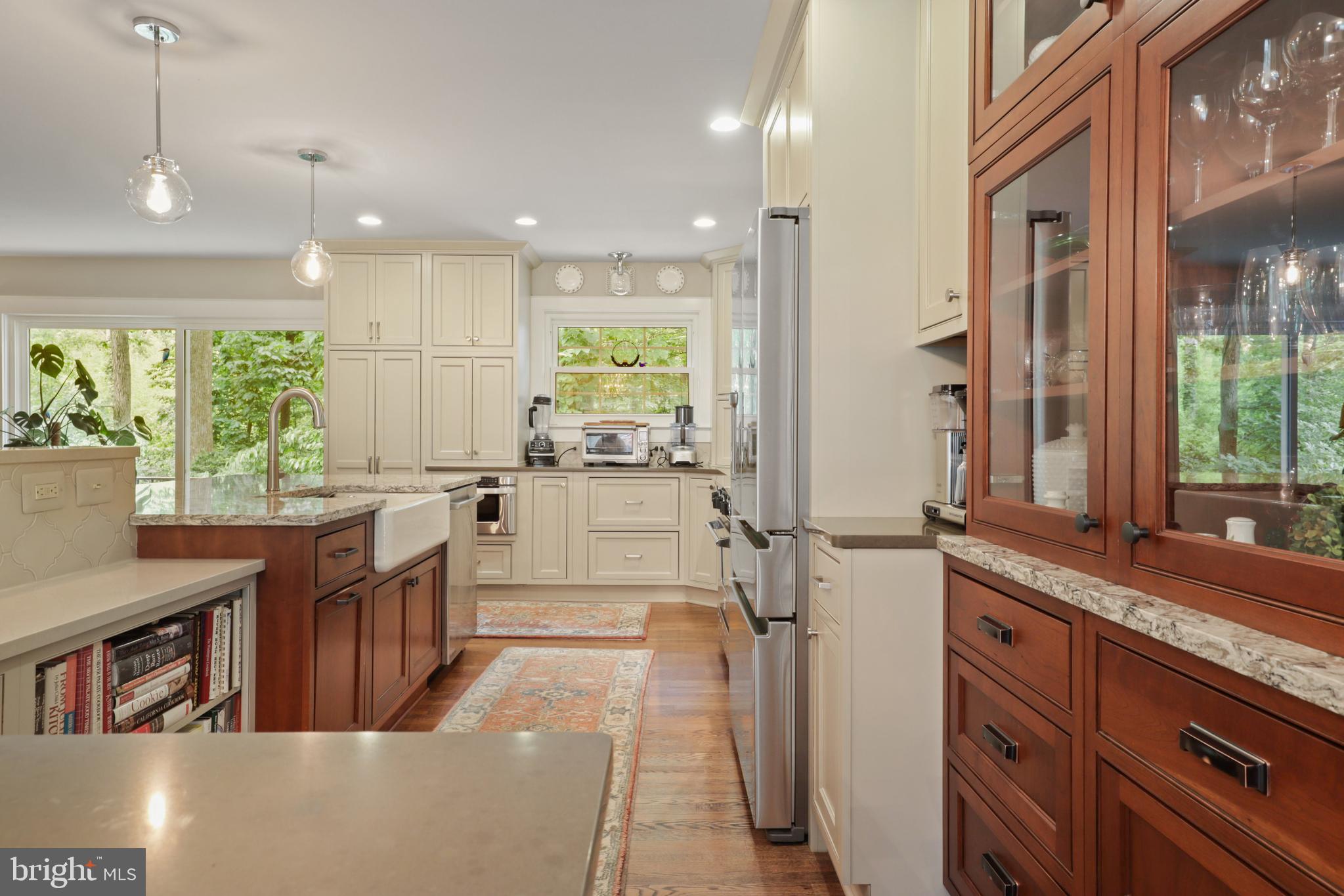 CANTERBURY WOODS - Residential