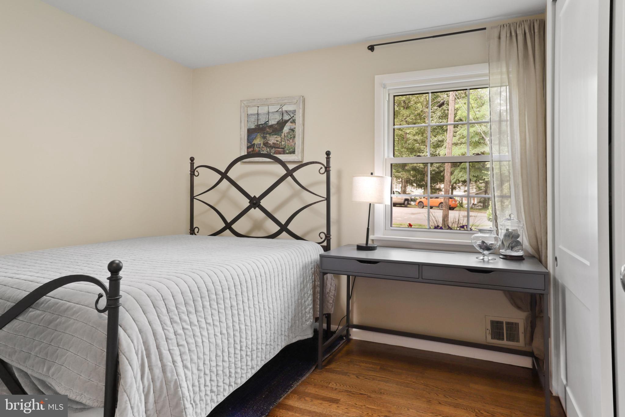 CANTERBURY WOODS - Residential