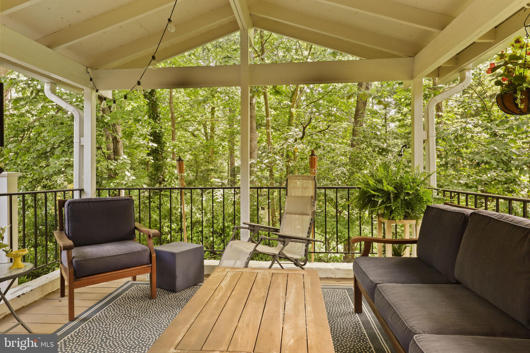 CANTERBURY WOODS - Residential