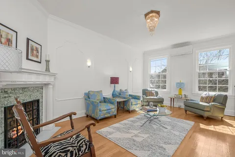 MLS: DCDC2188200
