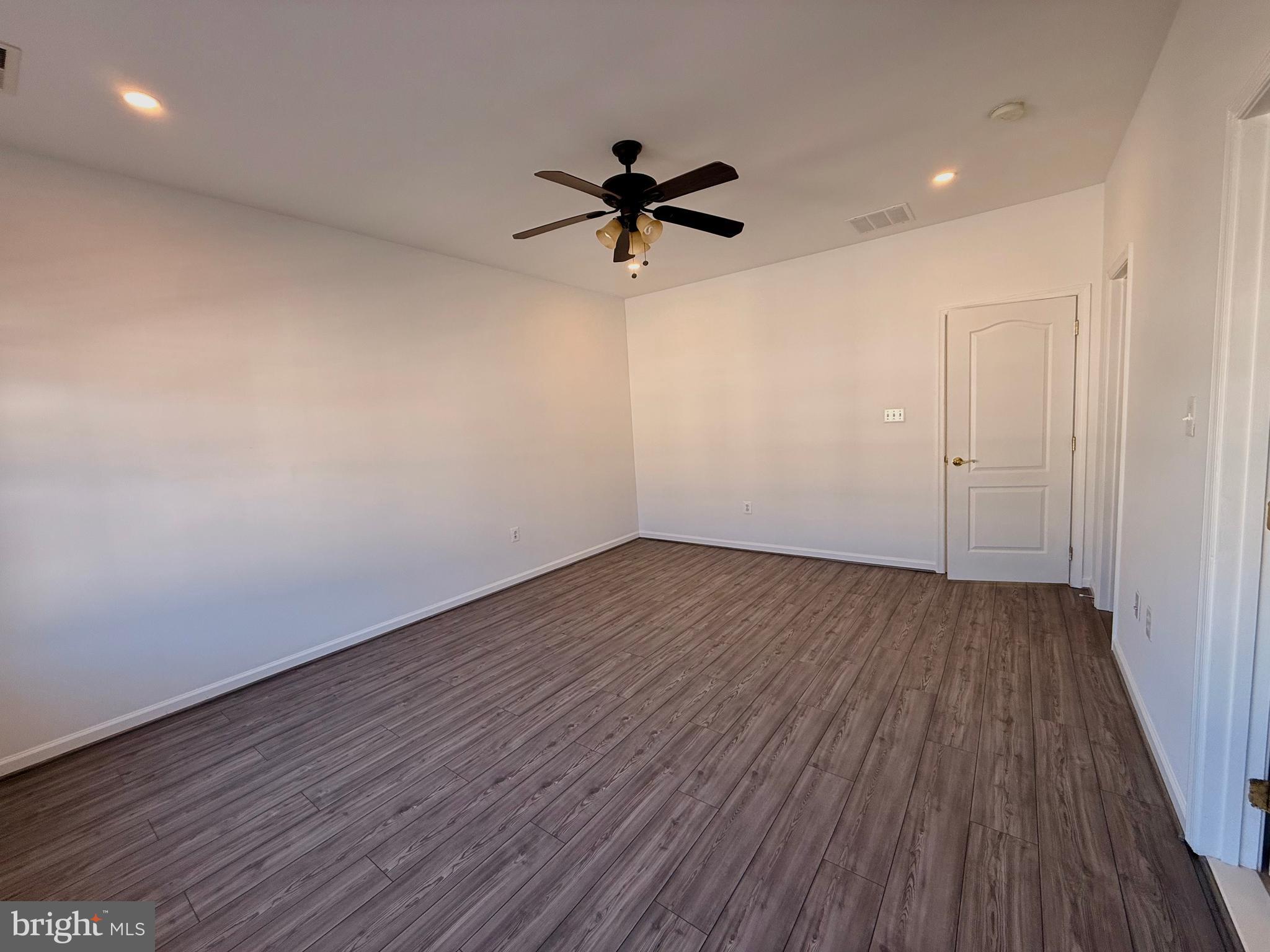 VILLAGE PLACE AT GAINESVILLE - Residential