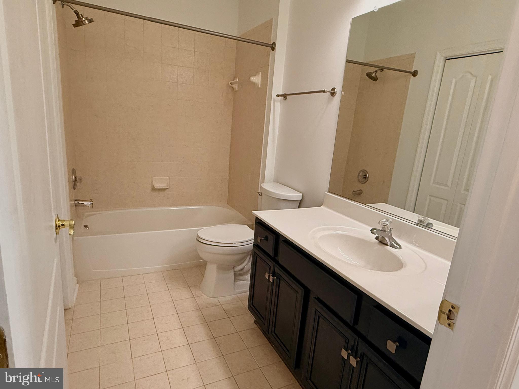 VILLAGE PLACE AT GAINESVILLE - Residential