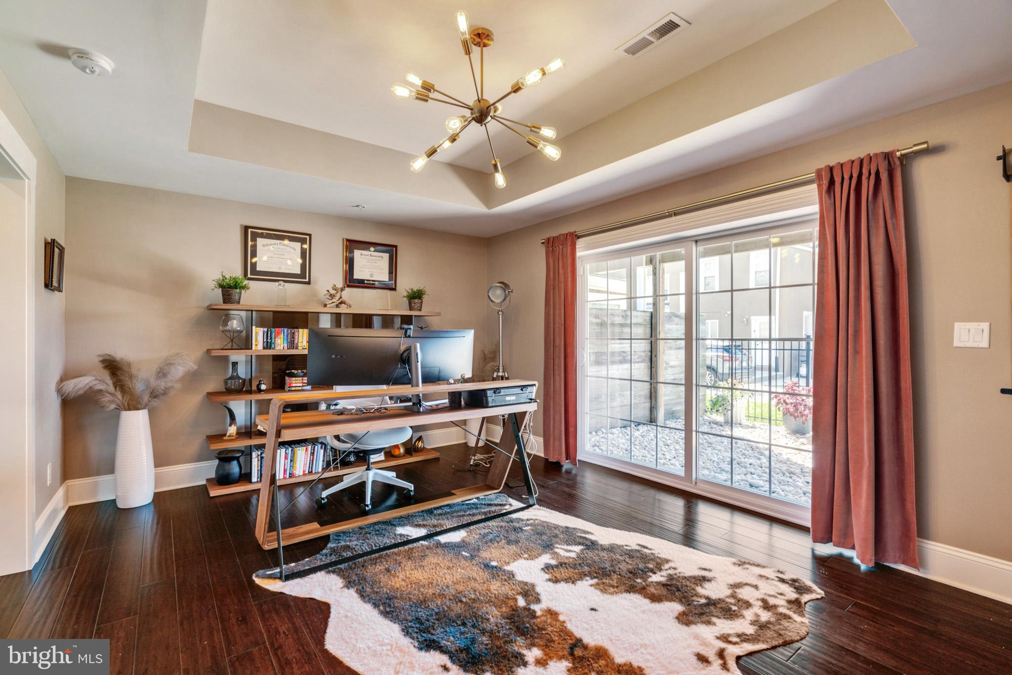 ROXBOROUGH - Residential