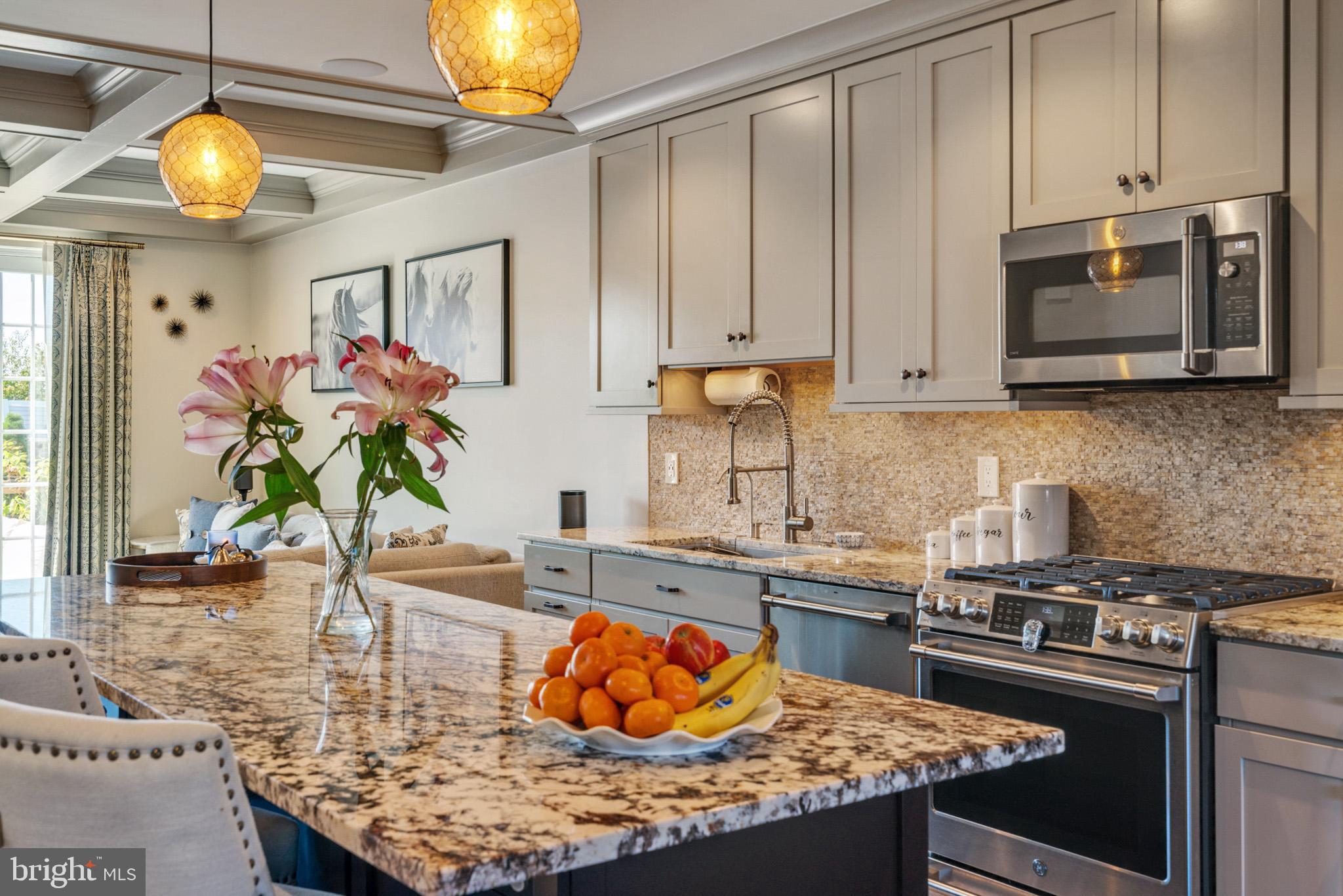 ROXBOROUGH - Residential