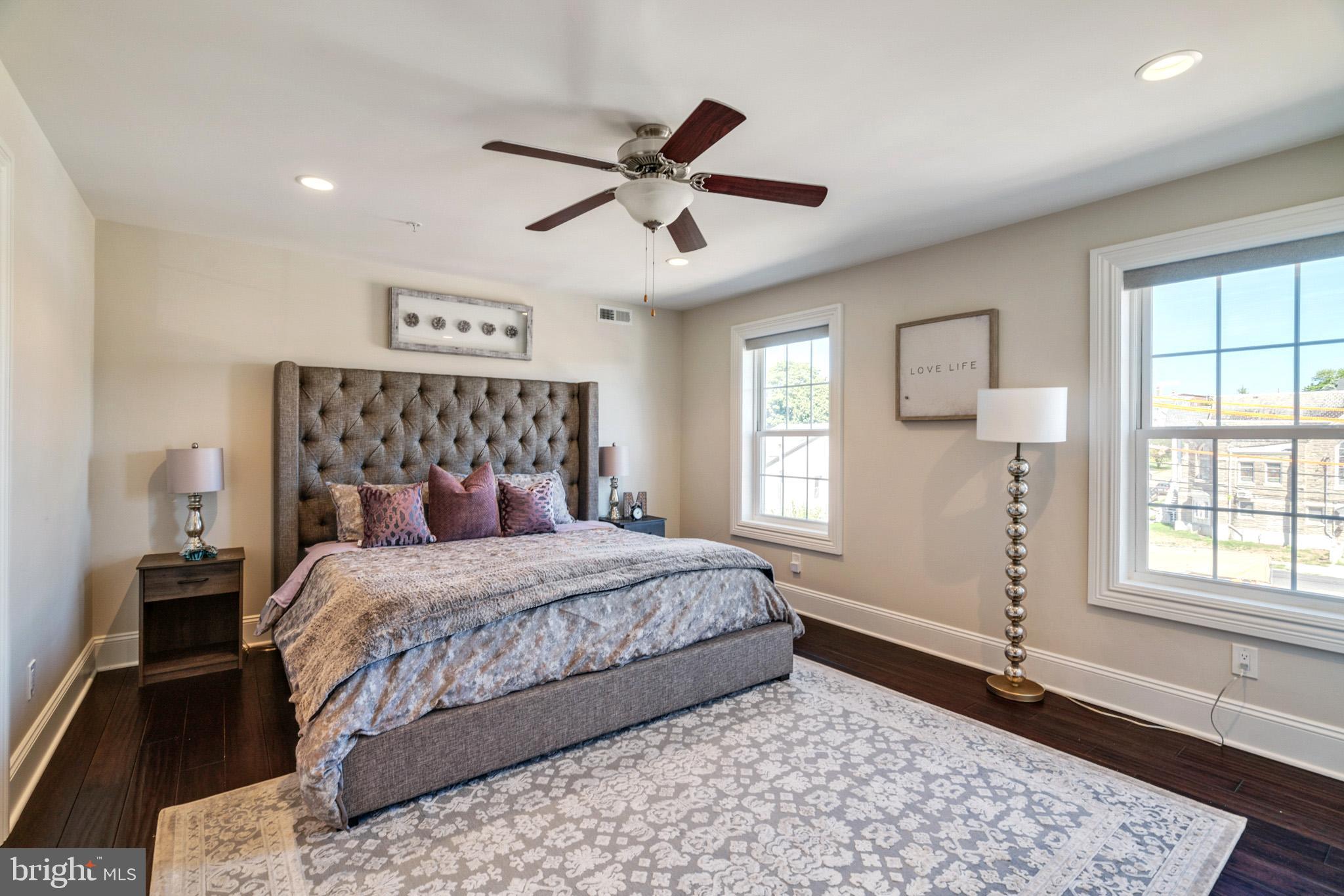 ROXBOROUGH - Residential