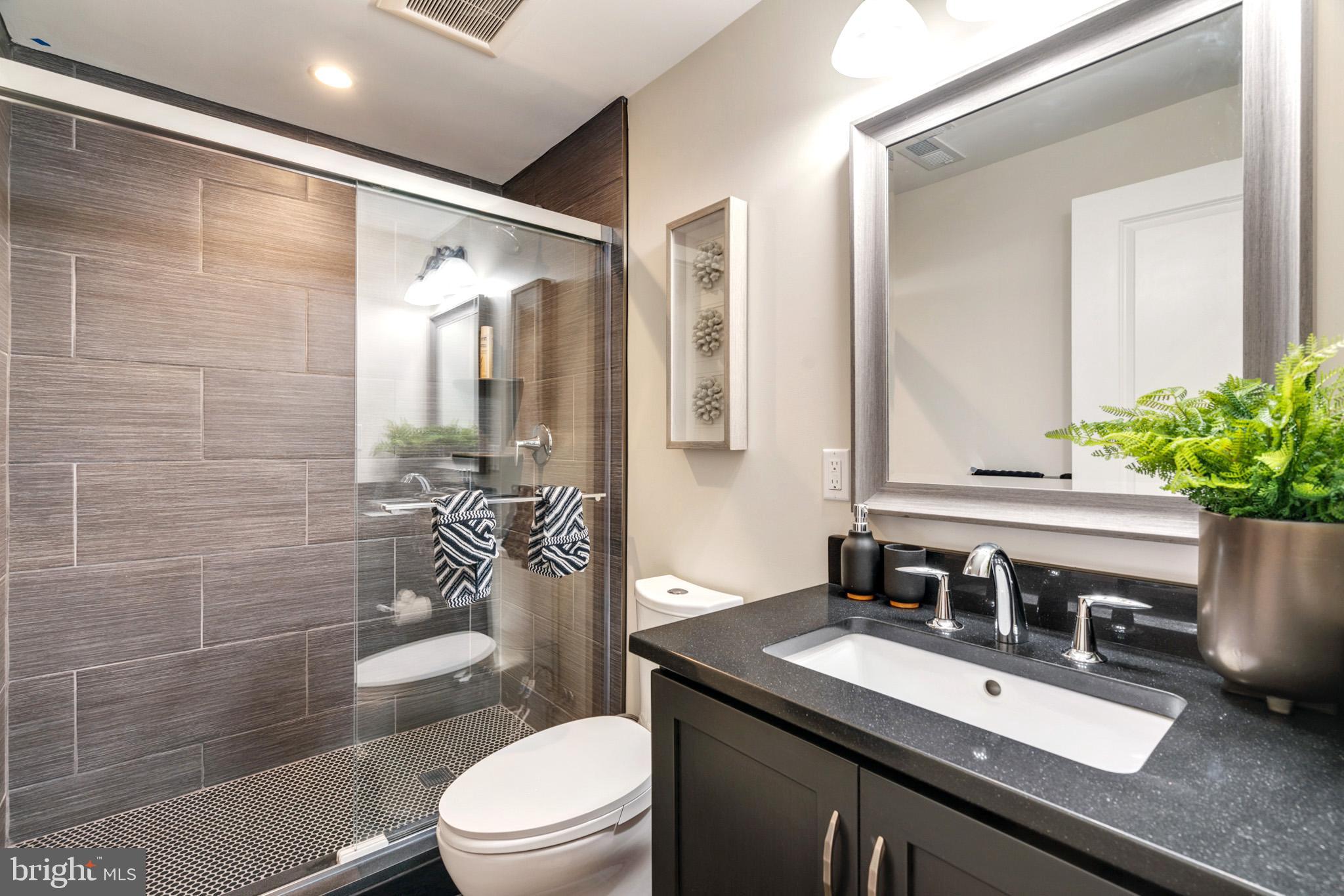 ROXBOROUGH - Residential