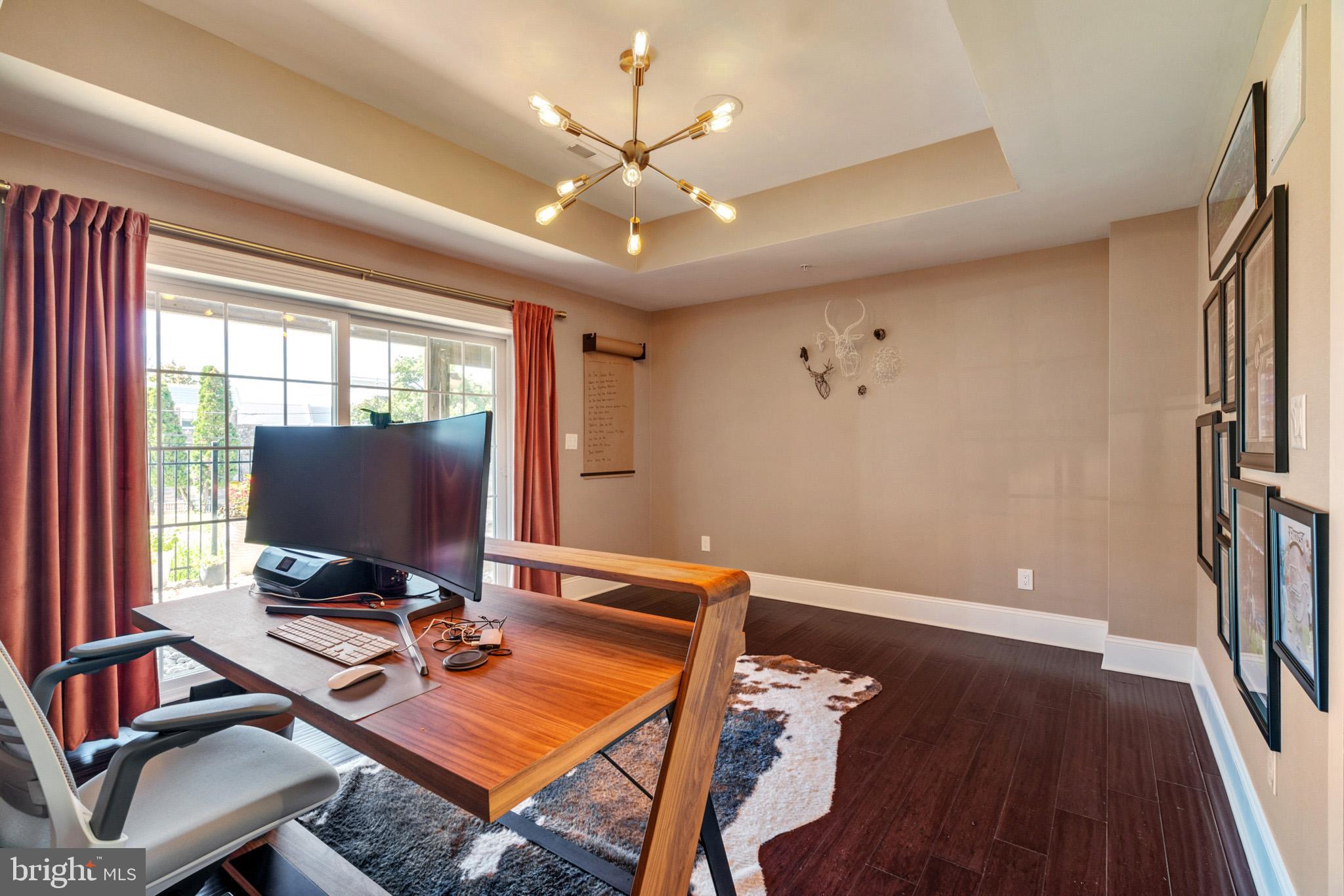 ROXBOROUGH - Residential