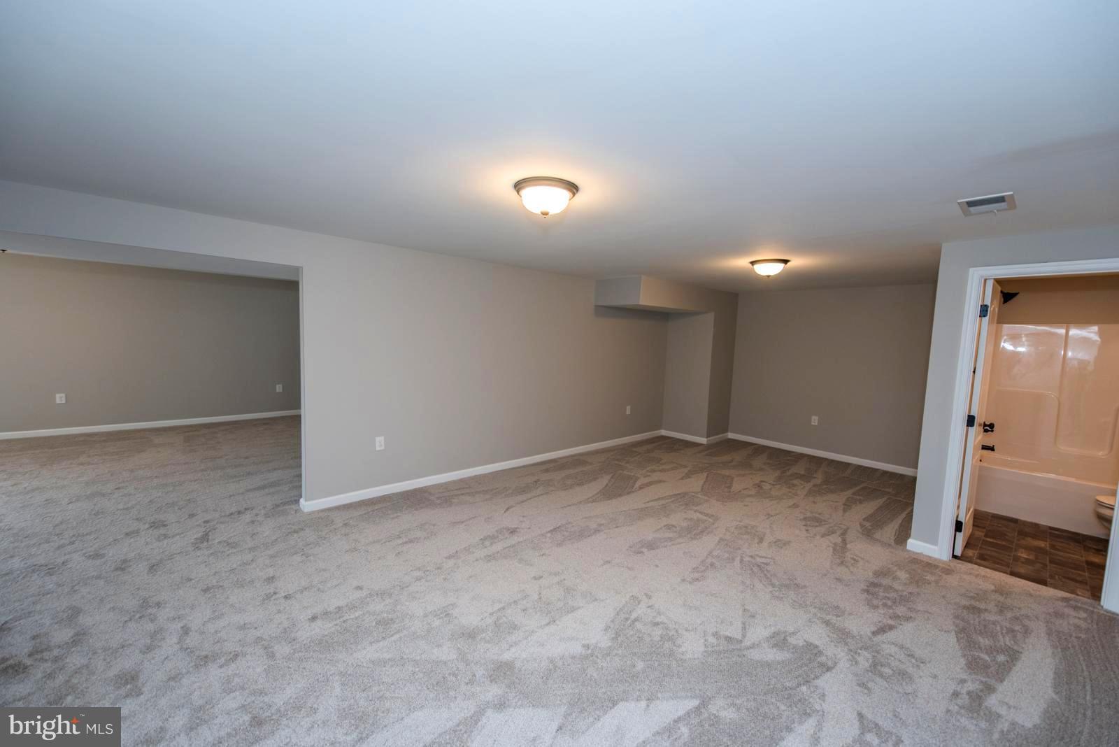 RED HILL - Residential