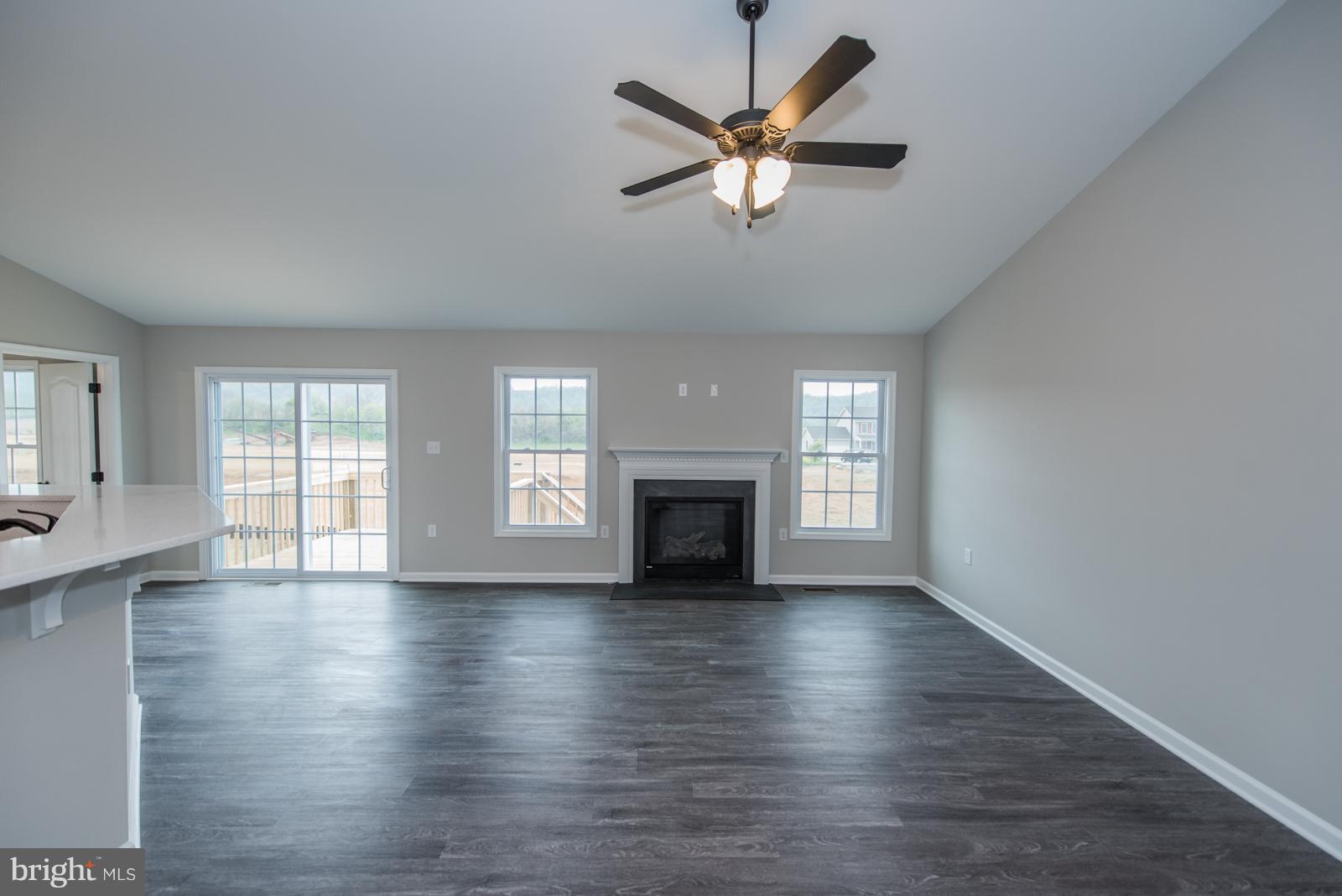 RED HILL - Residential