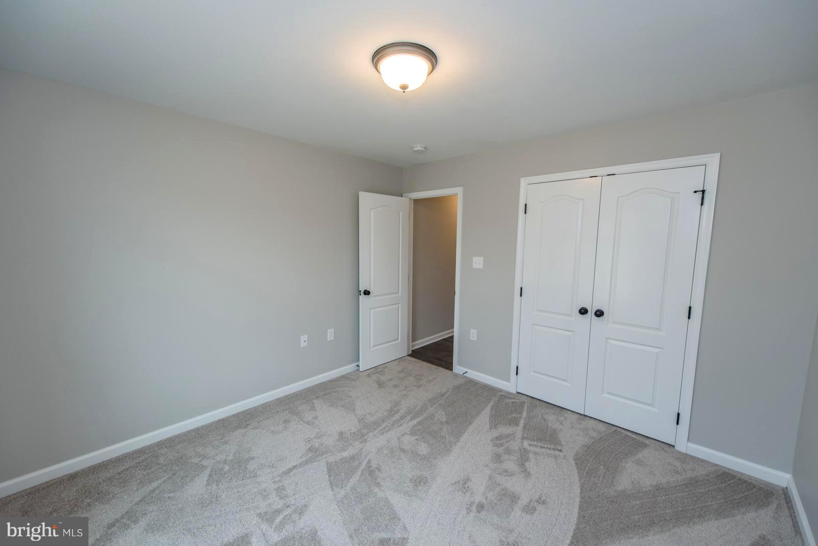 RED HILL - Residential